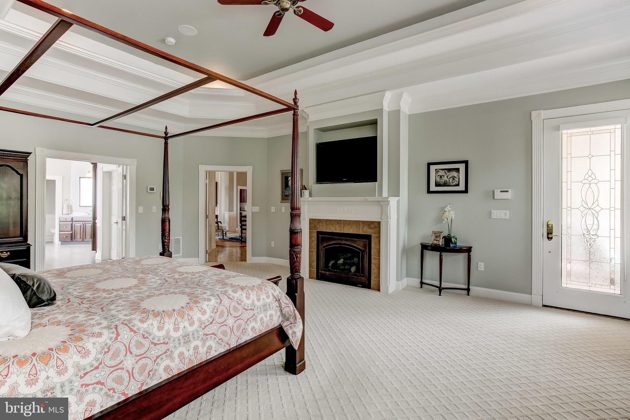 BOWLEYS QUARTERS - Residential