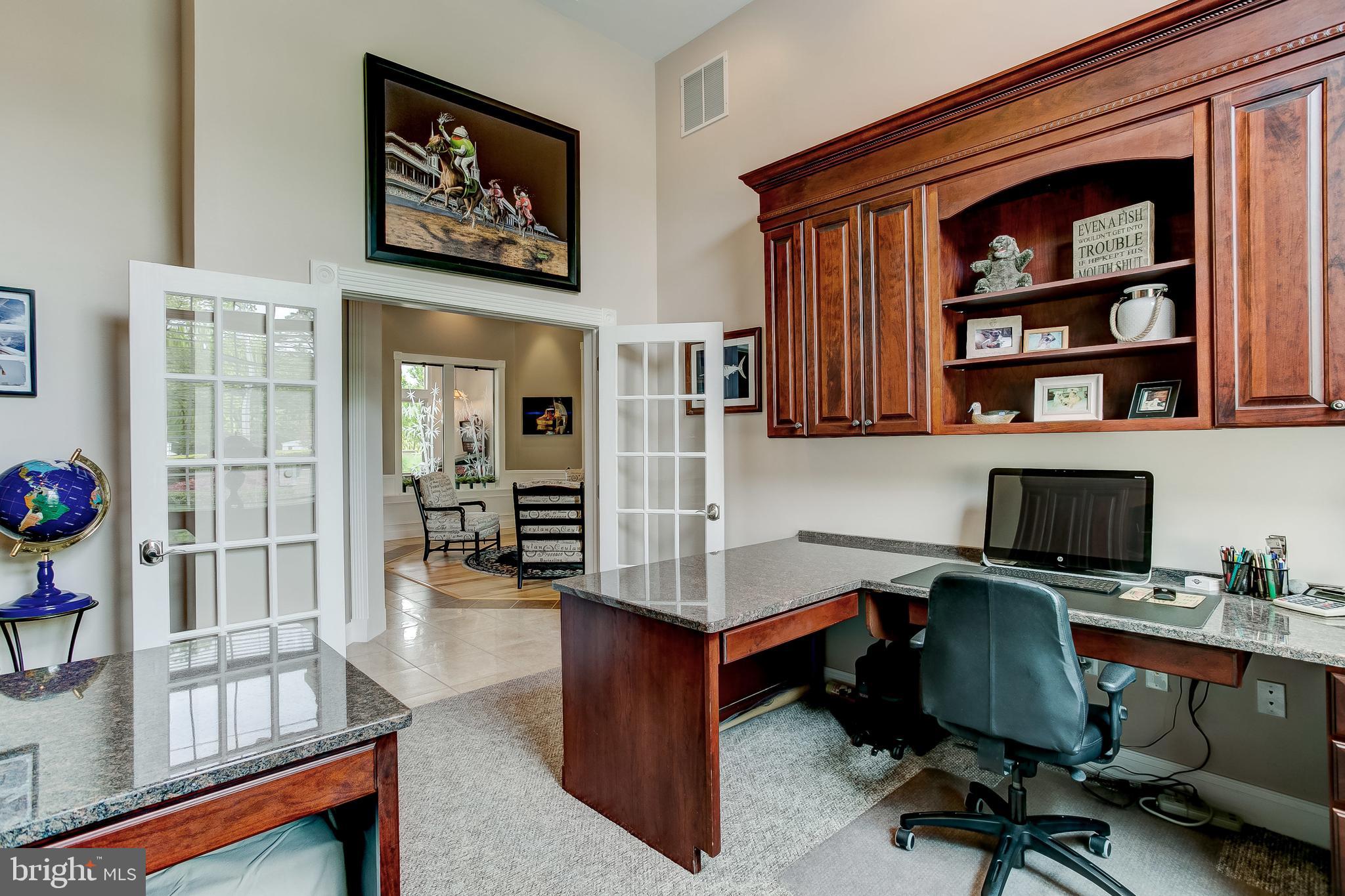 BOWLEYS QUARTERS - Residential