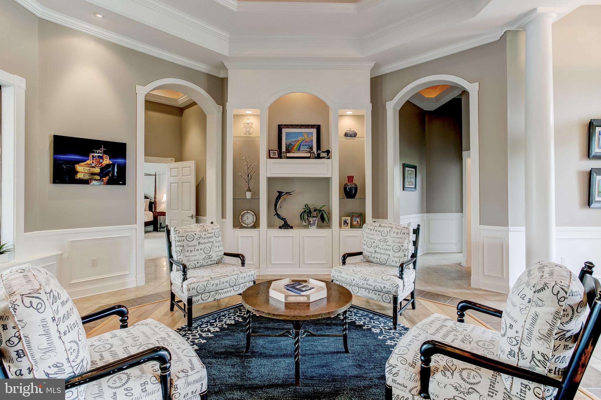 BOWLEYS QUARTERS - Residential