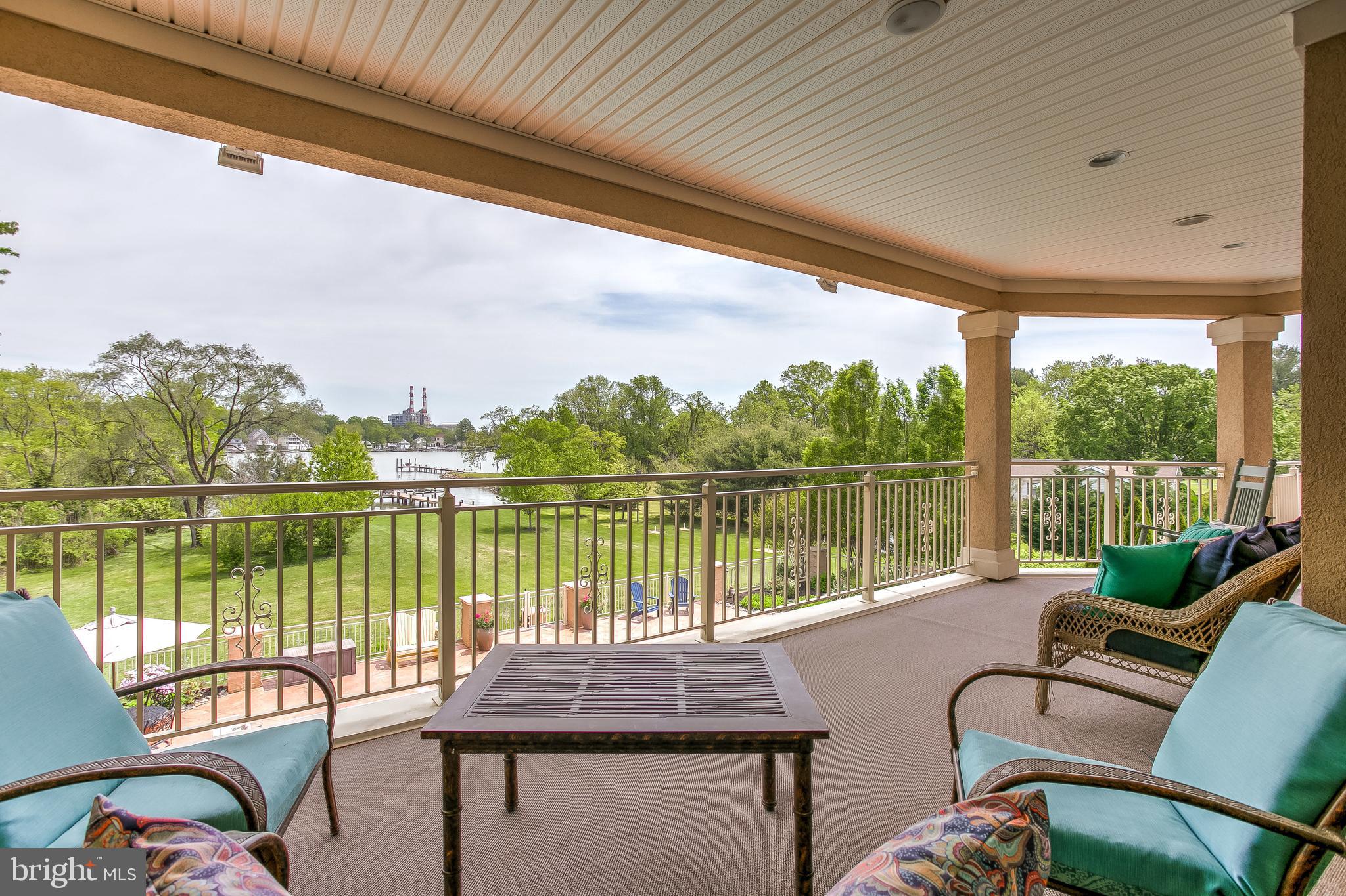 BOWLEYS QUARTERS - Residential