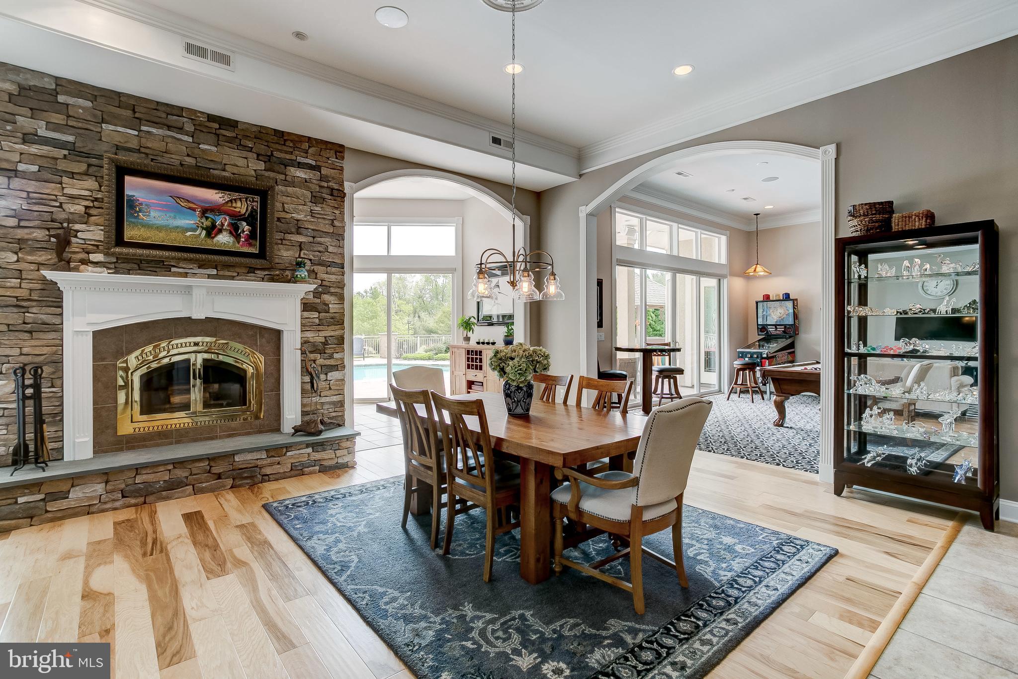 BOWLEYS QUARTERS - Residential