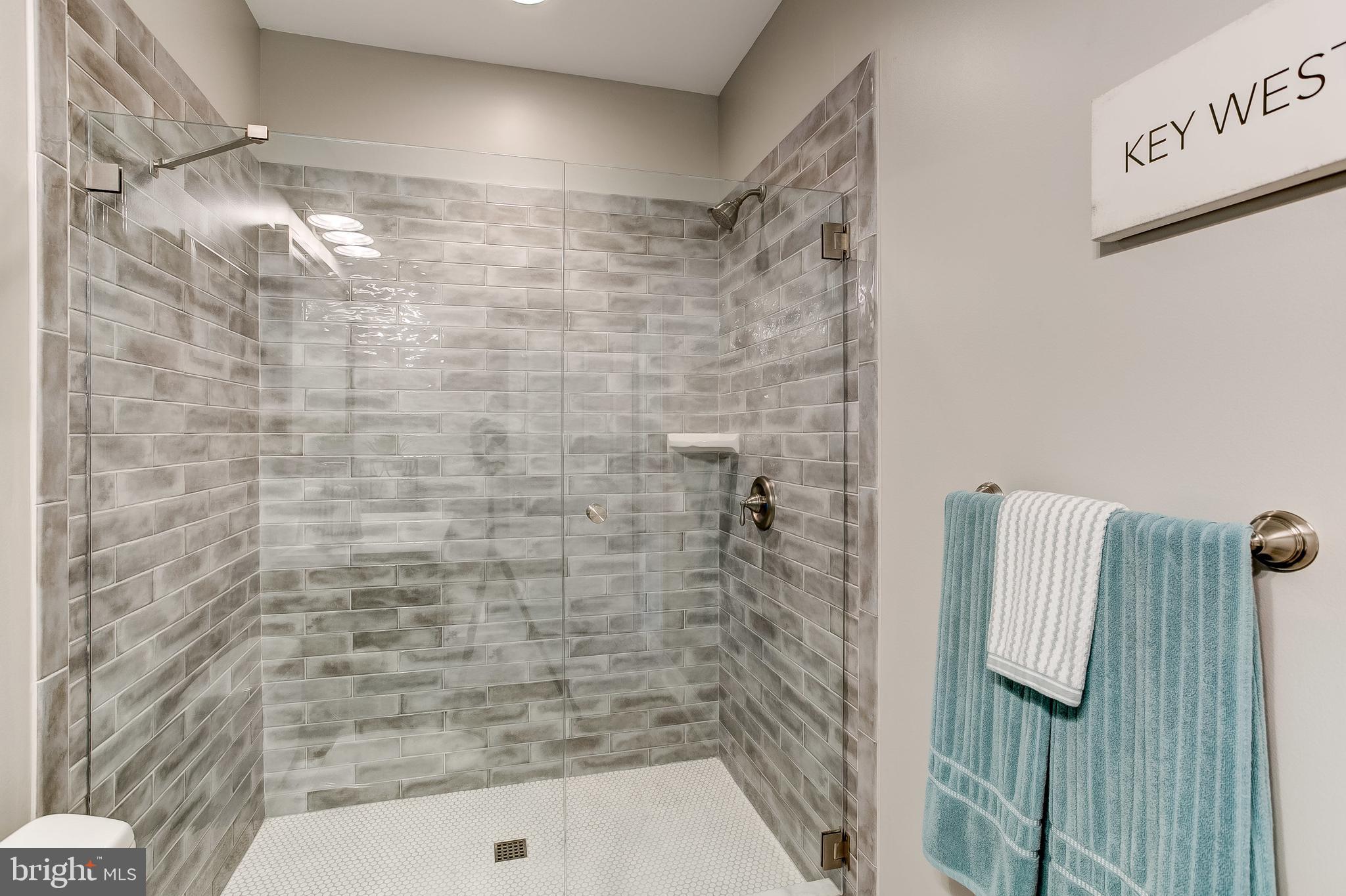 BOWLEYS QUARTERS - Residential