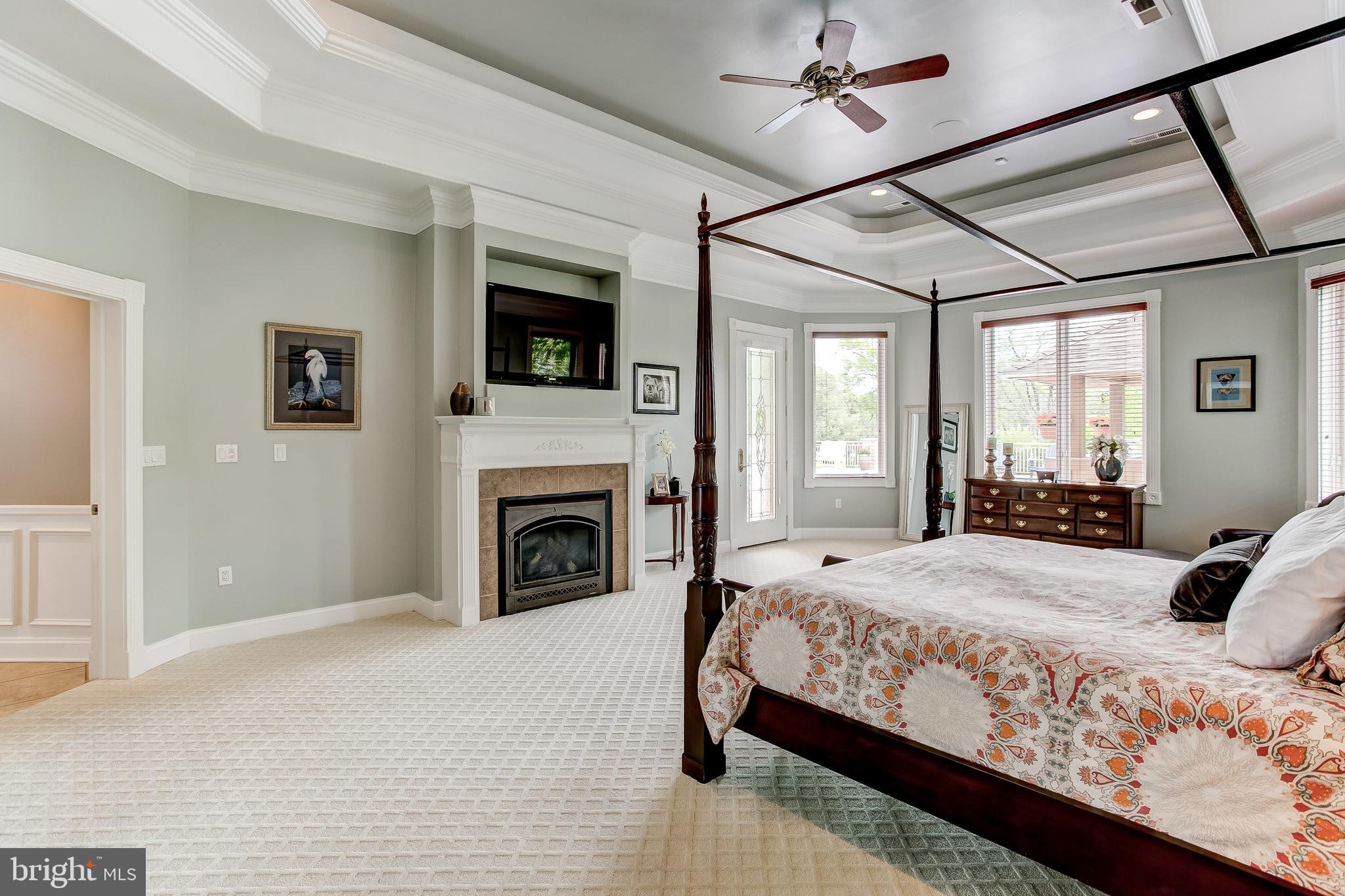 BOWLEYS QUARTERS - Residential
