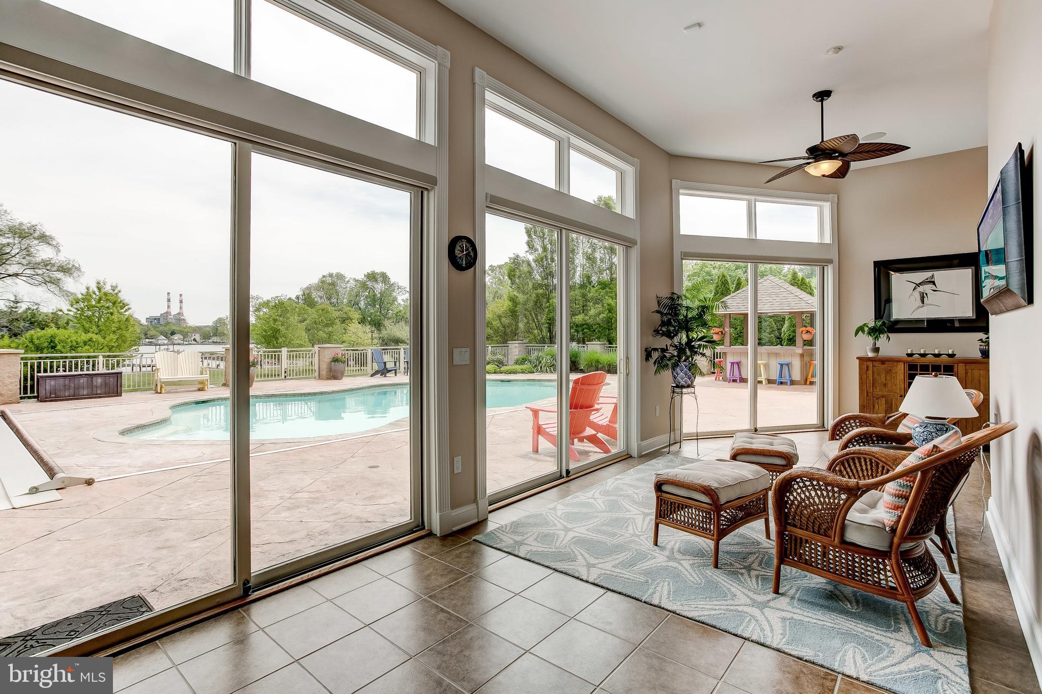 BOWLEYS QUARTERS - Residential
