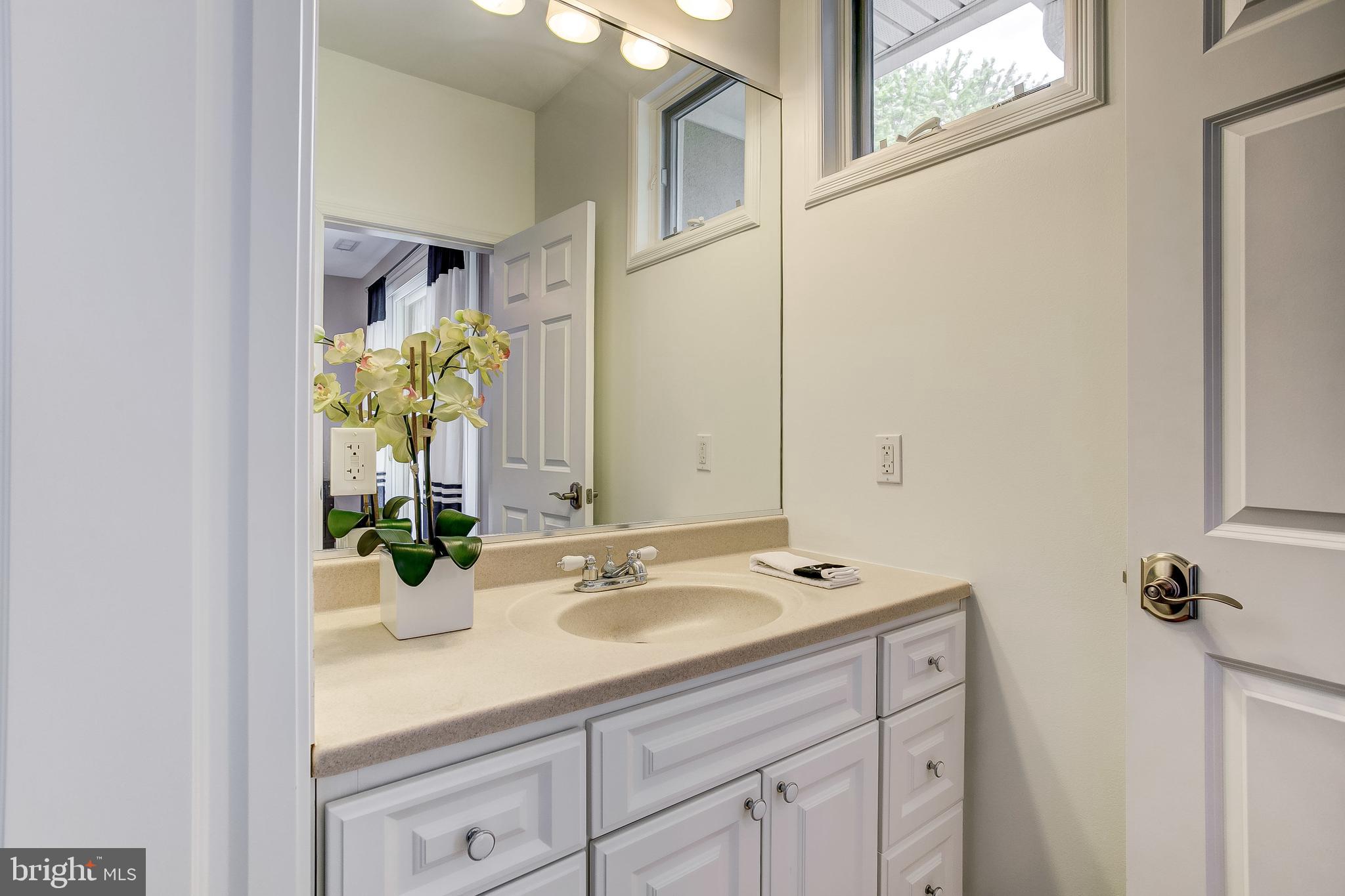 BOWLEYS QUARTERS - Residential
