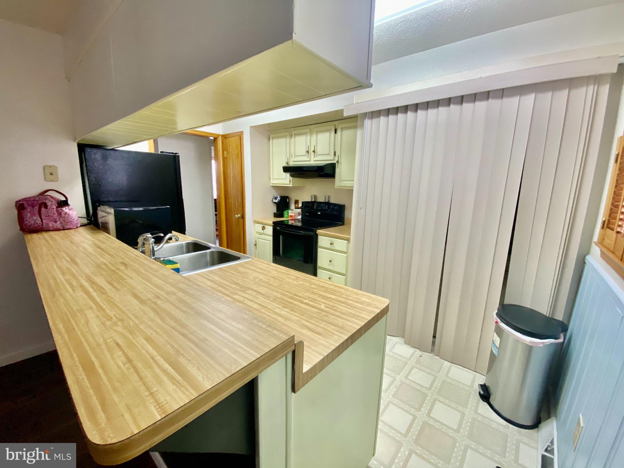 LAKE HOLIDAY ESTATES - Residential Lease