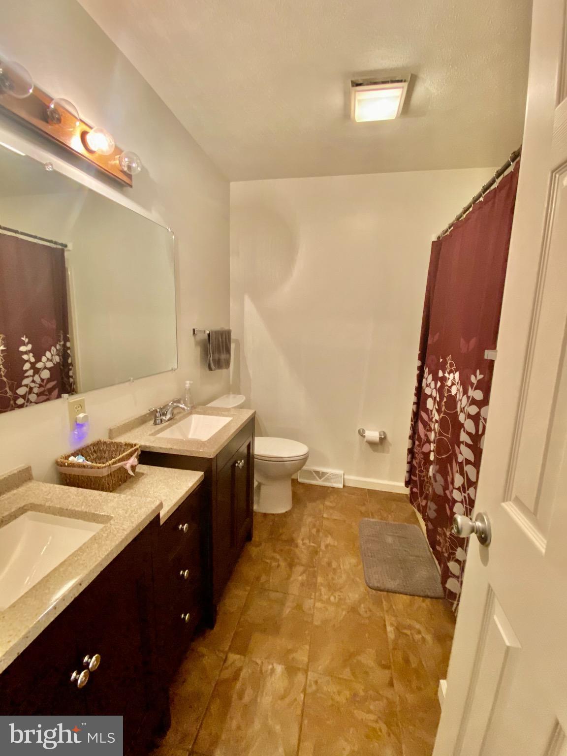LAKE HOLIDAY ESTATES - Residential Lease