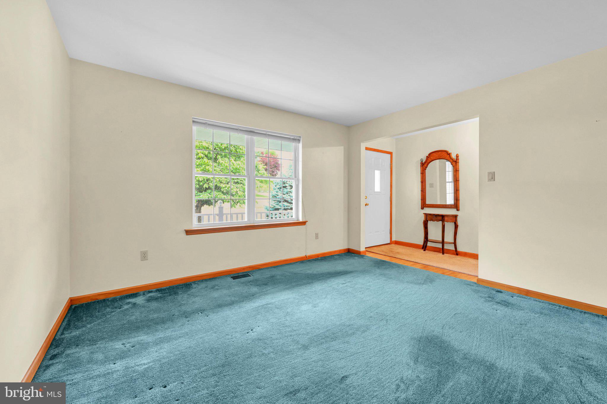 FOREST HILLS - Residential