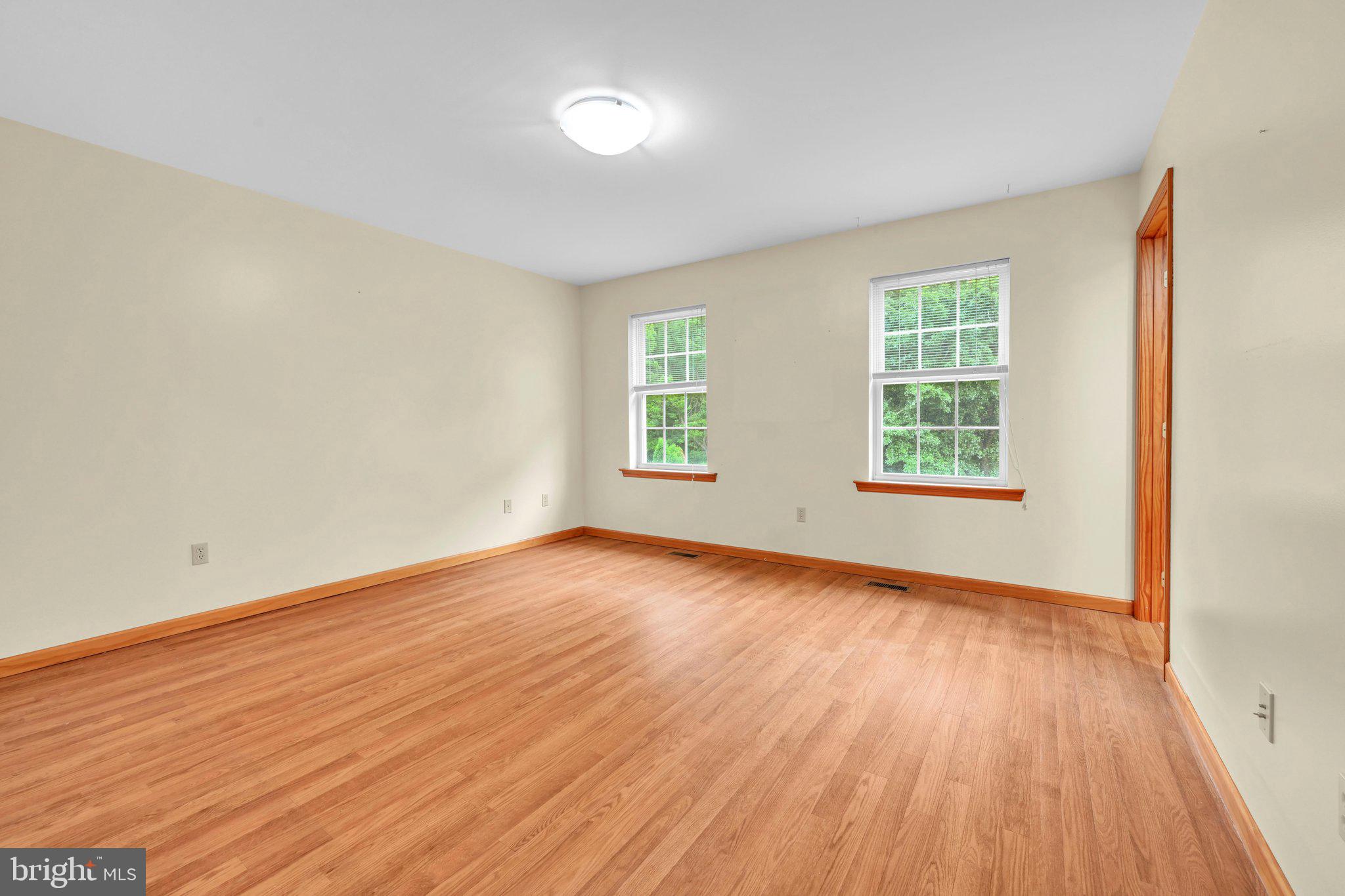 FOREST HILLS - Residential