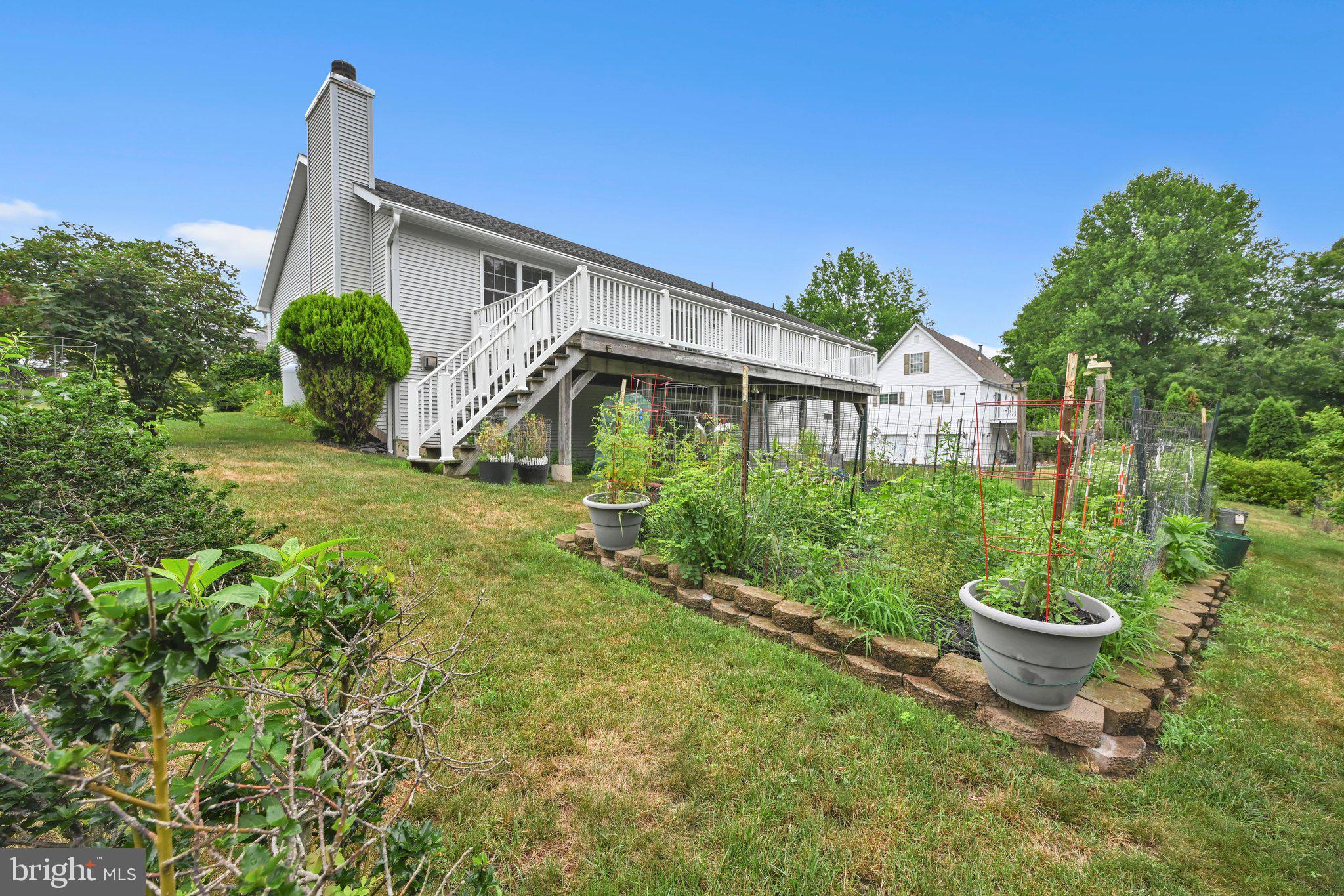FOREST HILLS - Residential