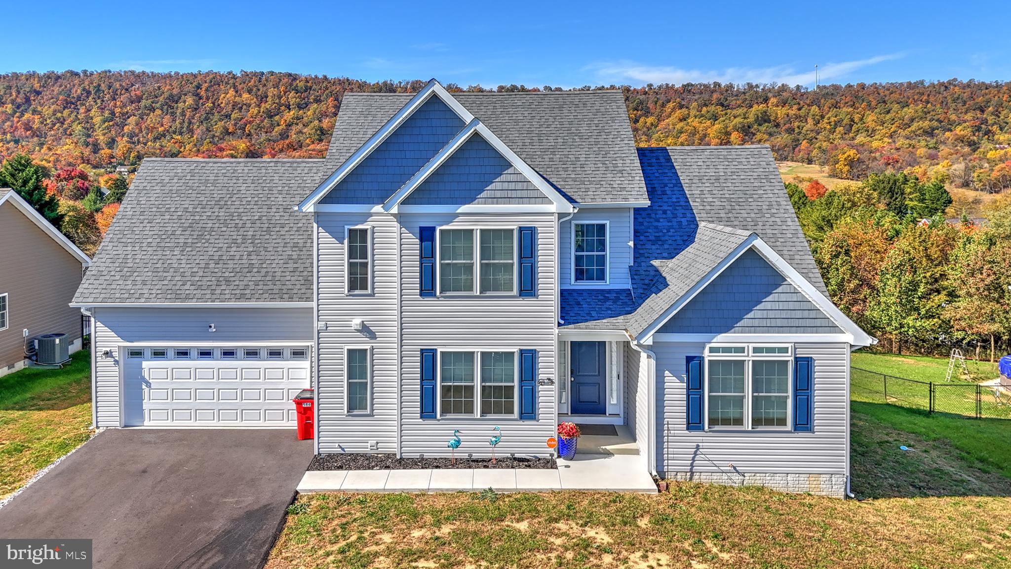 PEBBLE RIDGE - Residential