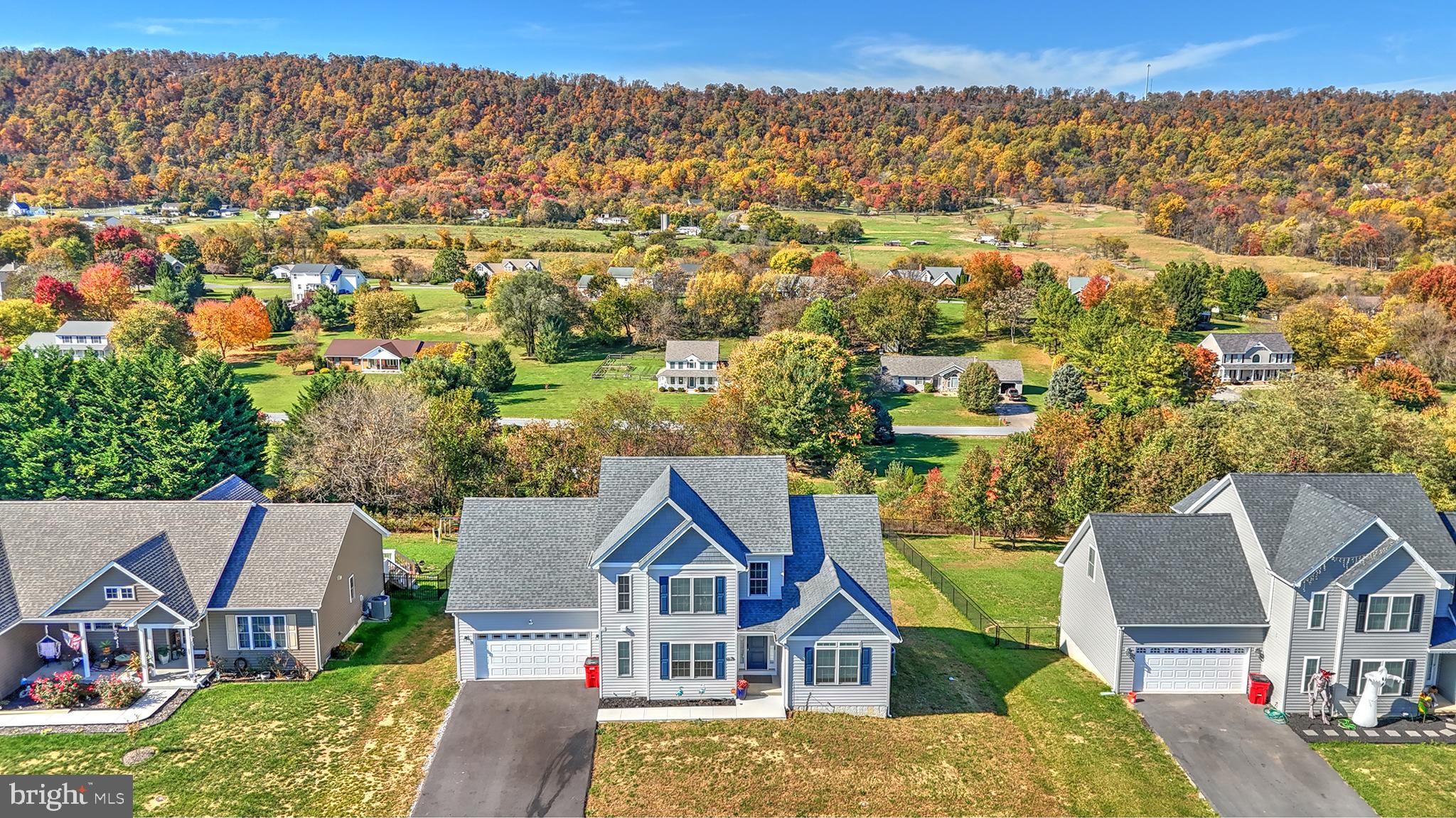 PEBBLE RIDGE - Residential