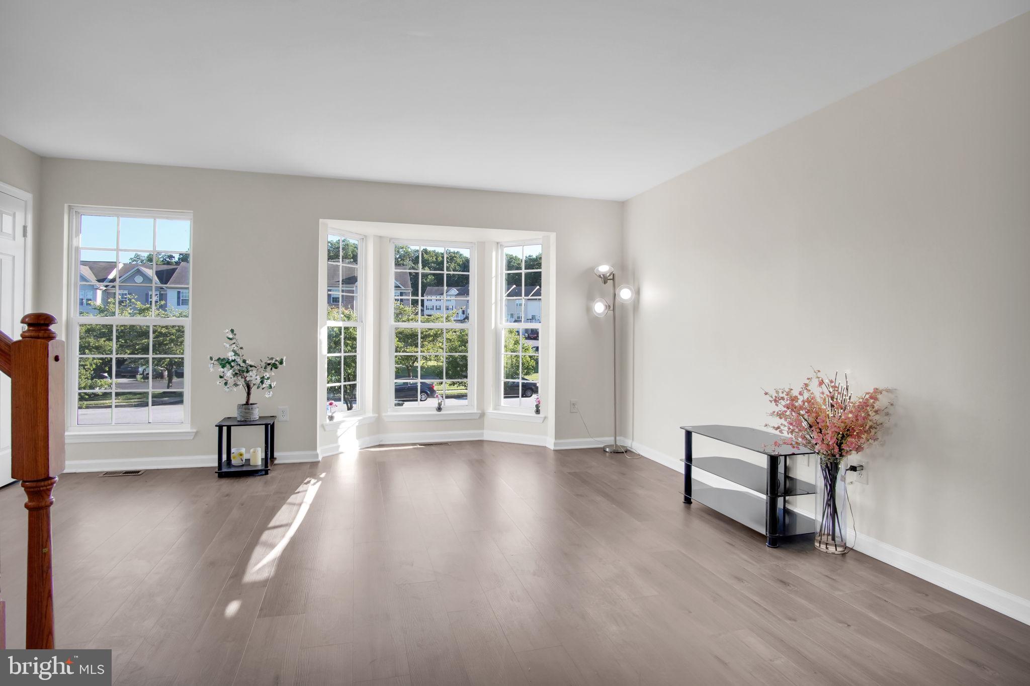 COUNTRY RIDGE - Residential