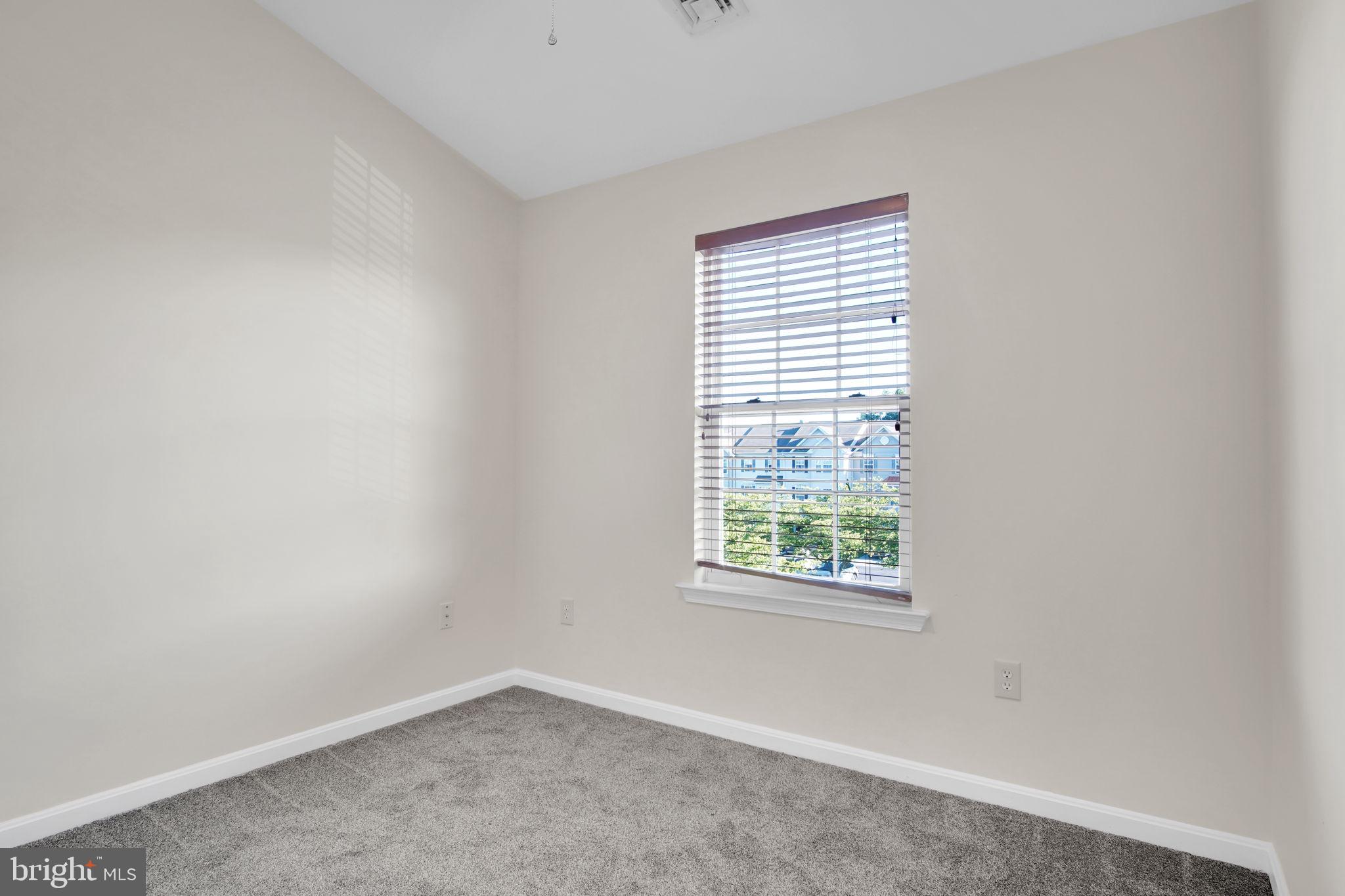 COUNTRY RIDGE - Residential