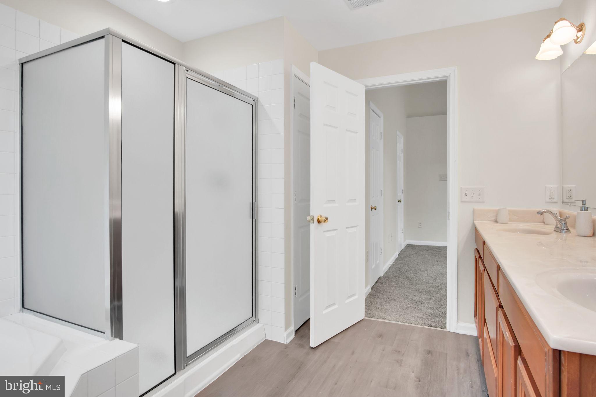 COUNTRY RIDGE - Residential