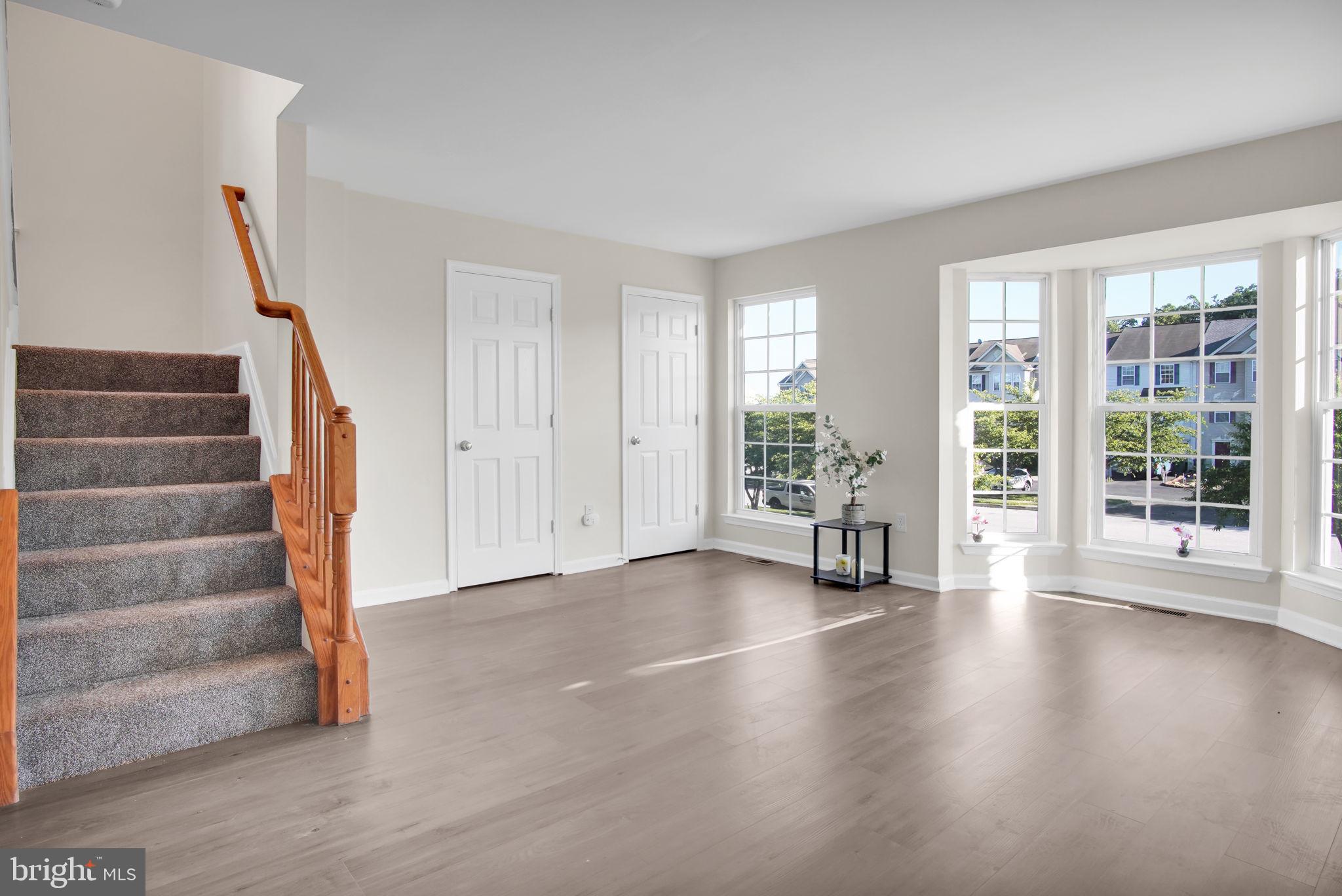 COUNTRY RIDGE - Residential