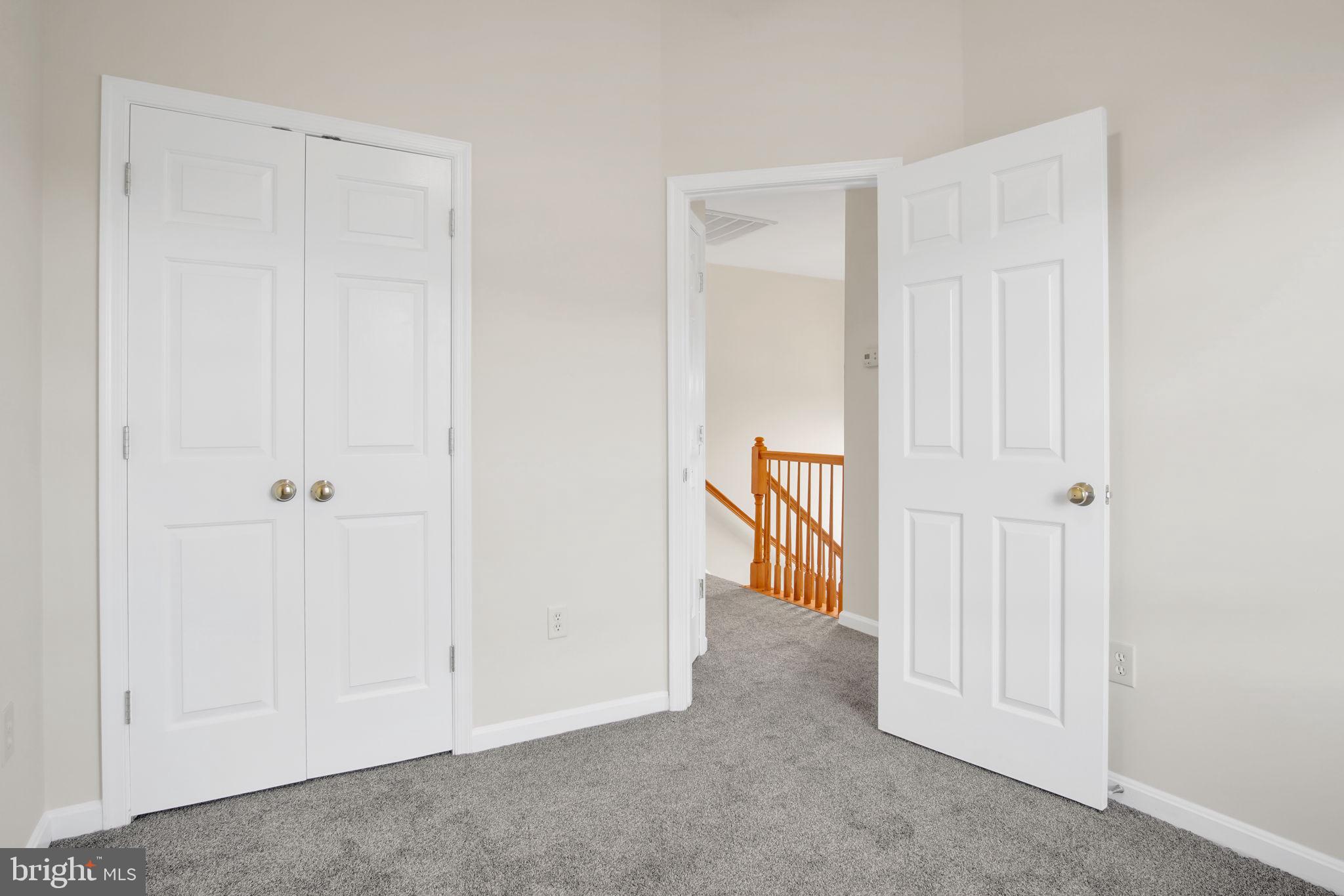 COUNTRY RIDGE - Residential