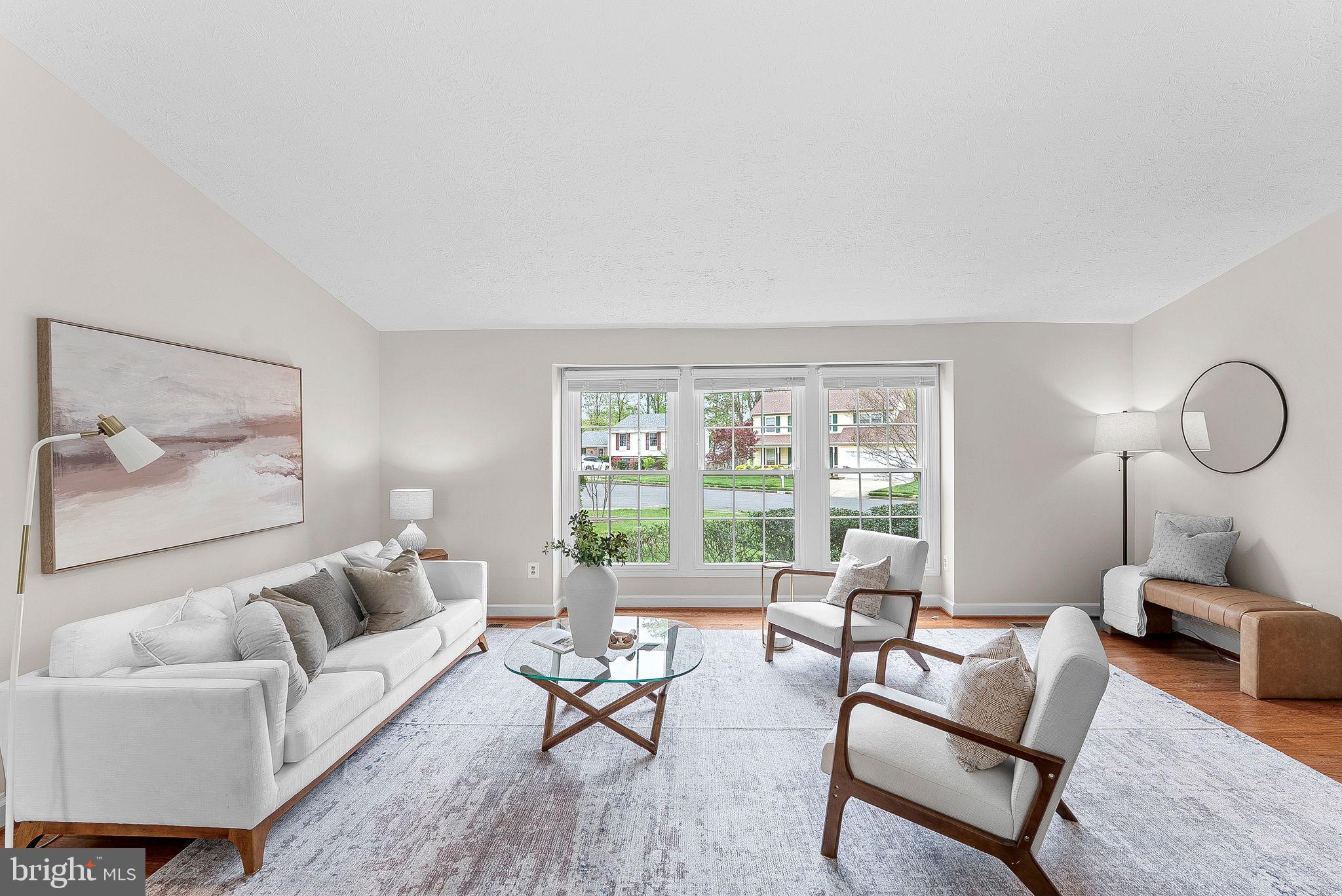 LONGWOOD KNOLLS - Residential