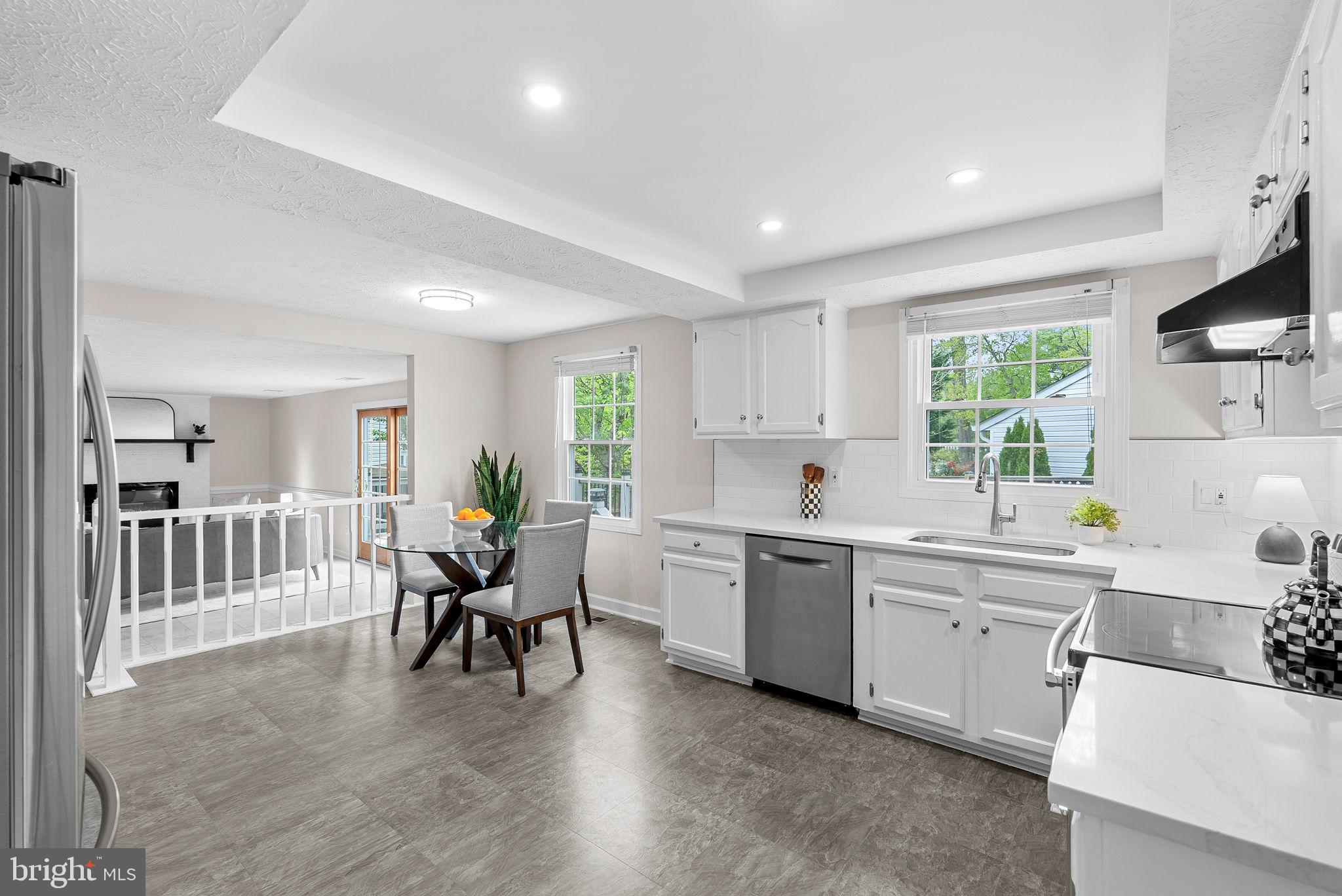LONGWOOD KNOLLS - Residential