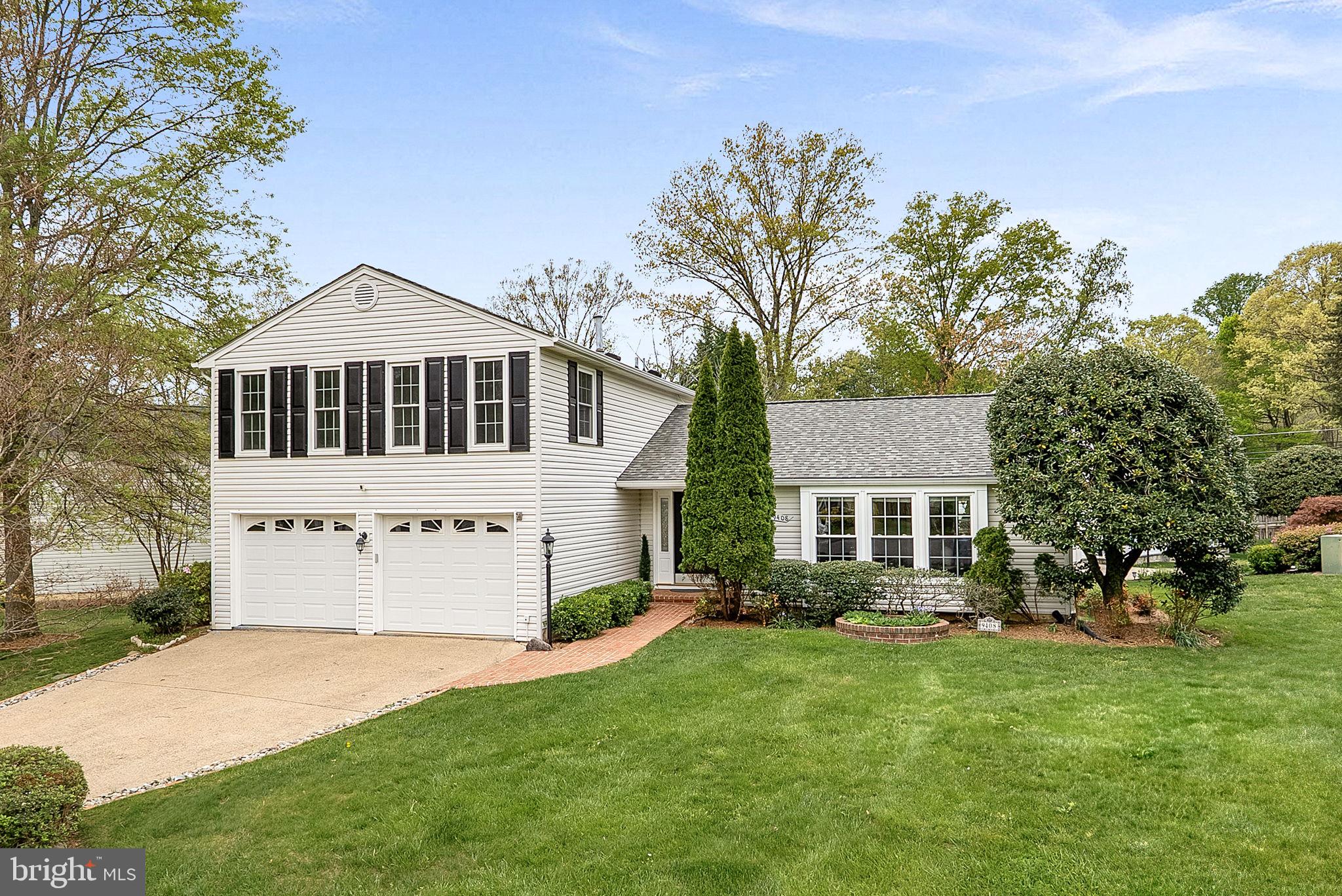 LONGWOOD KNOLLS - Residential