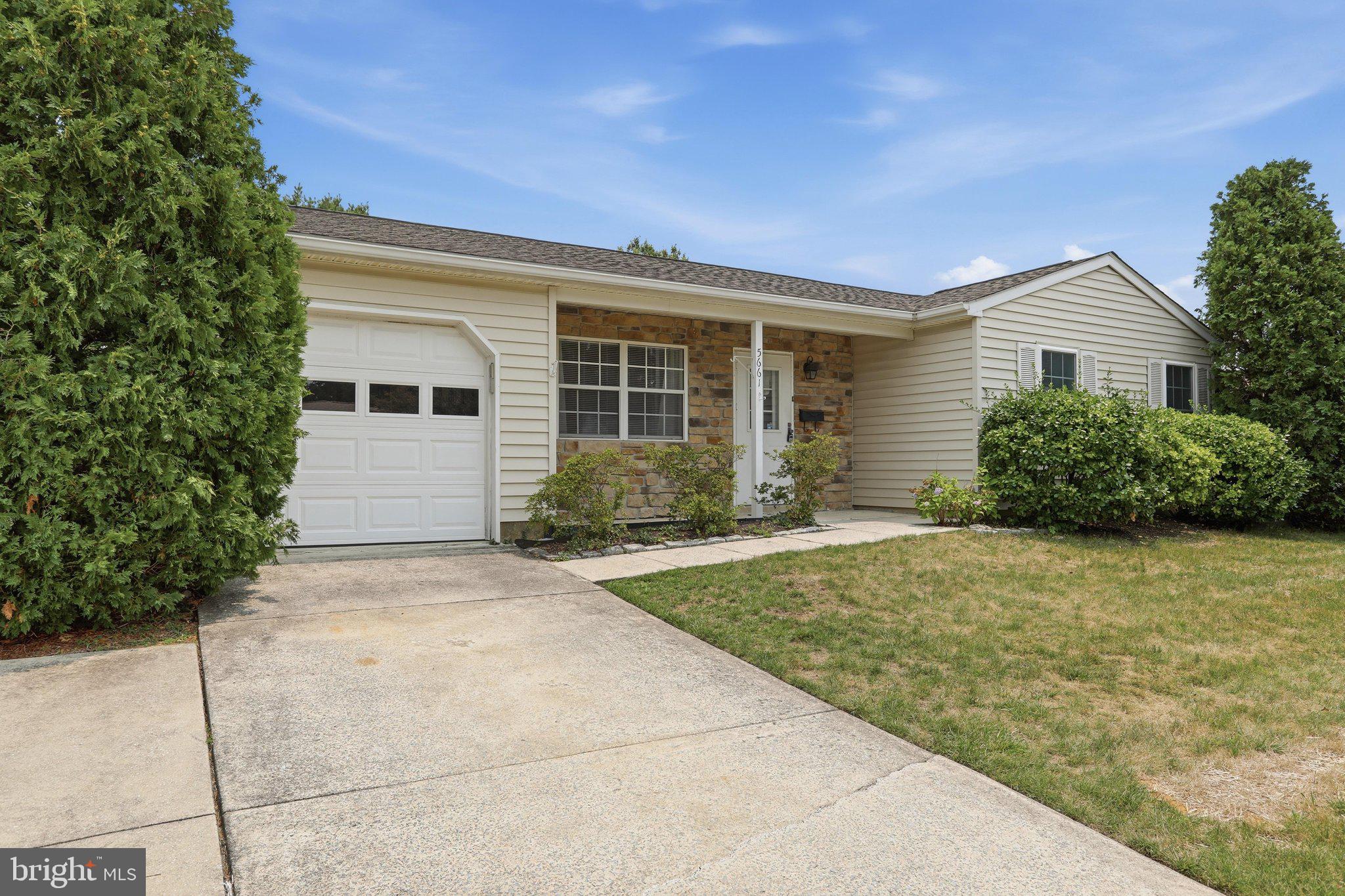 CRESTWOOD VILLAGE - Residential