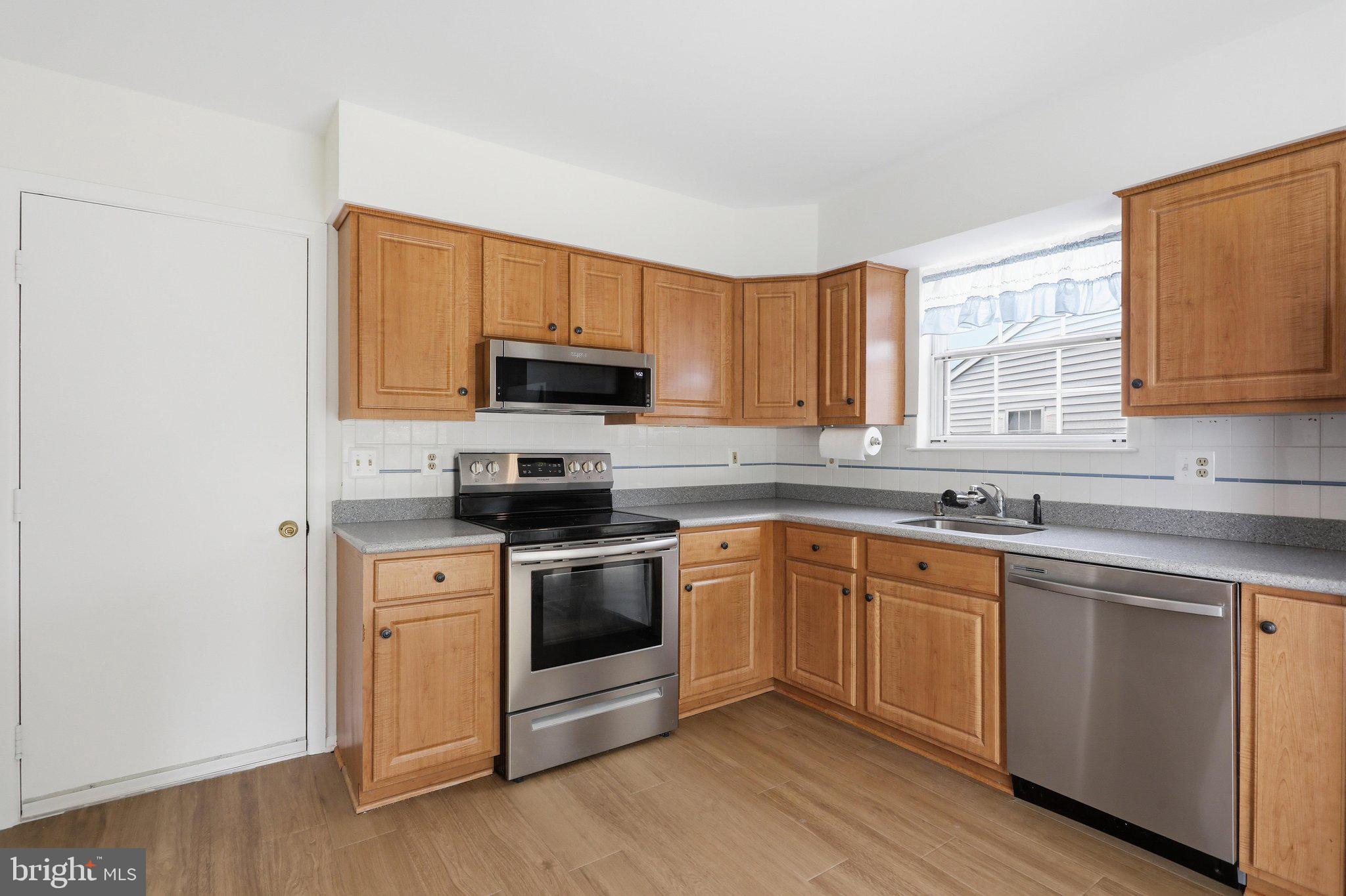 CRESTWOOD VILLAGE - Residential