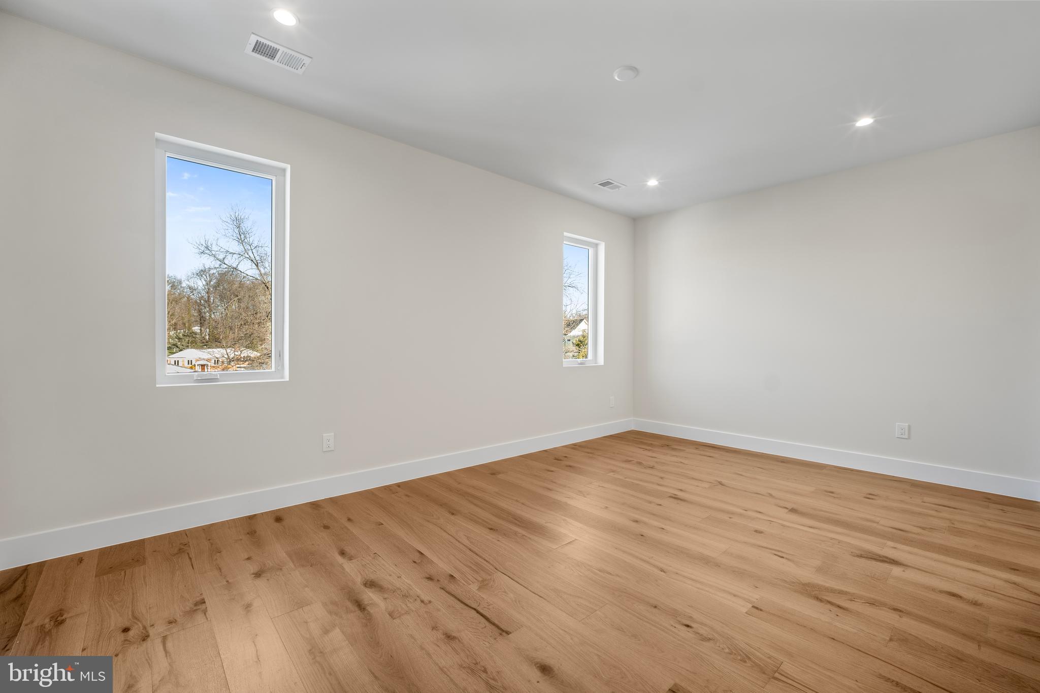 DANA HEIGHTS - Residential