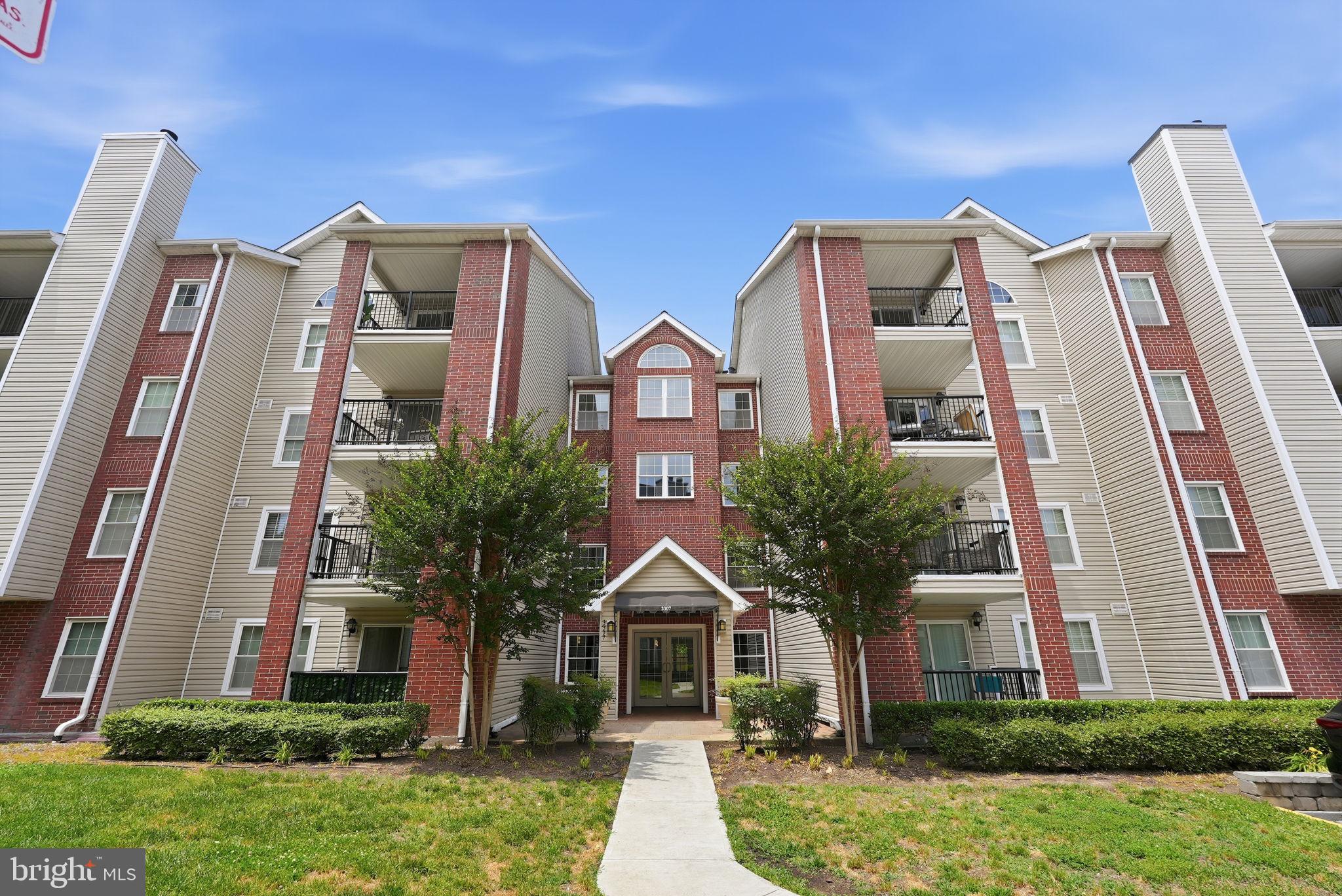 NEW ON MARKET!
Assumable VA loan — a rare chance to take over a low fixed rate (buyer must qualify with the lender and substitute their own VA entitlement).

Welcome to this sun-filled 2-bedroom, 2-bath condo in the sought-after gated community of Pointe at Park Center. A spacious, open-concept layout greets you, with the living and dining areas flowing out to a private balcony with extra storage. The kitchen offers ample cabinetry, generous counter space, and a breakfast bar with seating, while the primary suite features a large walk-in closet and private bath. A second bedroom with dual closets and a full bath adds flexibility for guests or a home office. Move-in ready and thoughtfully updated and maintained, the home also includes an in-unit washer and dryer (2023), two tandem covered garage parking spaces, and recent upgrades for added peace of mind, including new flooring (2024) and a new water heater (2025).

Residents enjoy outstanding community amenities, including a 24-hour fitness center, outdoor pool, sauna, clubhouse, basketball and volleyball courts, playground, and landscaped common areas. Commuters will appreciate the complimentary community shuttle to Pentagon City Metro — included in the HOA dues and running approximately every 30 minutes during peak hours, for a quick 15-minute ride to the station.

Ideally positioned just off I-395, this home puts the entire D.C. region within easy reach. Two complimentary DASH lines stop just outside the community gates, with service to the Pentagon Metro, Old Town Alexandria, and beyond. Vibrant Shirlington Village is just a mile away, offering a lively mix of restaurants, boutique shops, an AMC movie theater, and the Tony Award–winning Signature Theatre. Reagan National Airport (DCA), the Pentagon, Old Town Alexandria, and D.C. are all just minutes away. Add low monthly HOA fees, and this home delivers the perfect blend of comfort, convenience, and community — a fantastic opportunity in one of Alexandria's most amenity-rich communities!