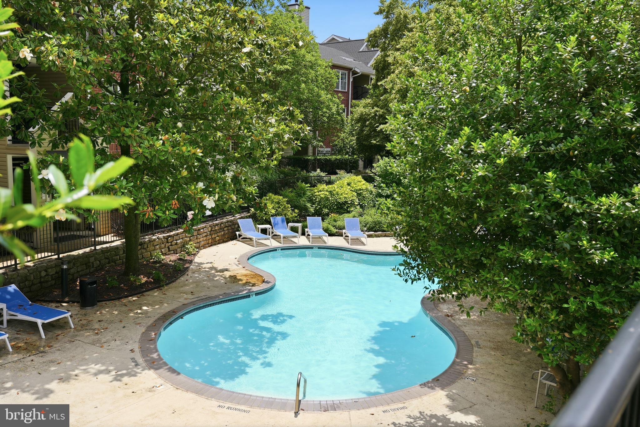 POINTE AT PARK CENTER - Residential