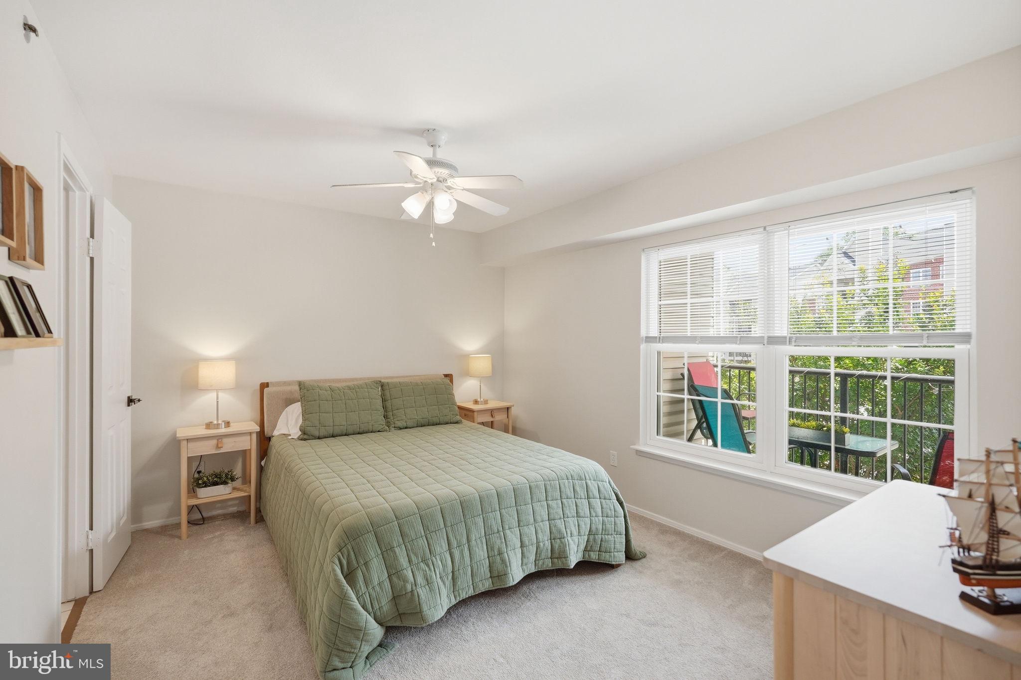 POINTE AT PARK CENTER - Residential