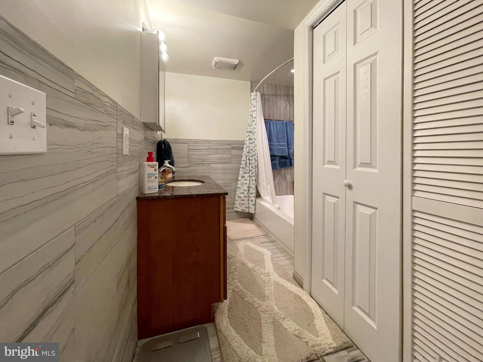 OLD CITY - Residential Lease
