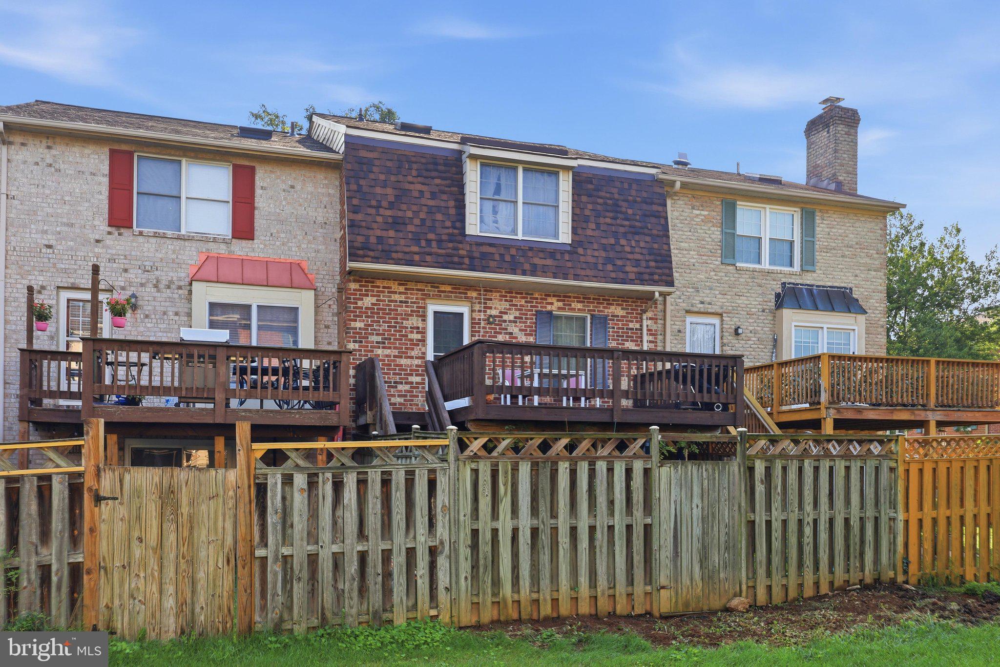 WATERSIDE - Residential