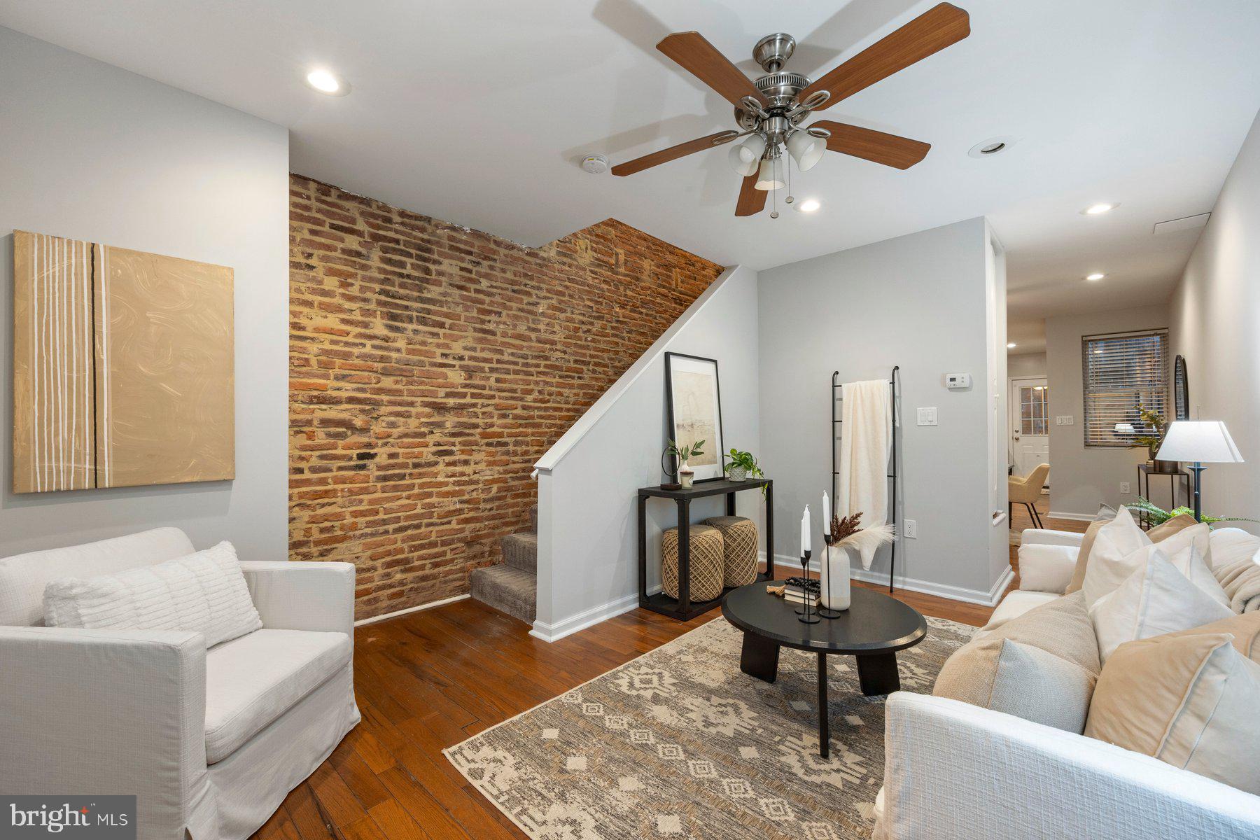 HIGHLANDTOWN - Residential