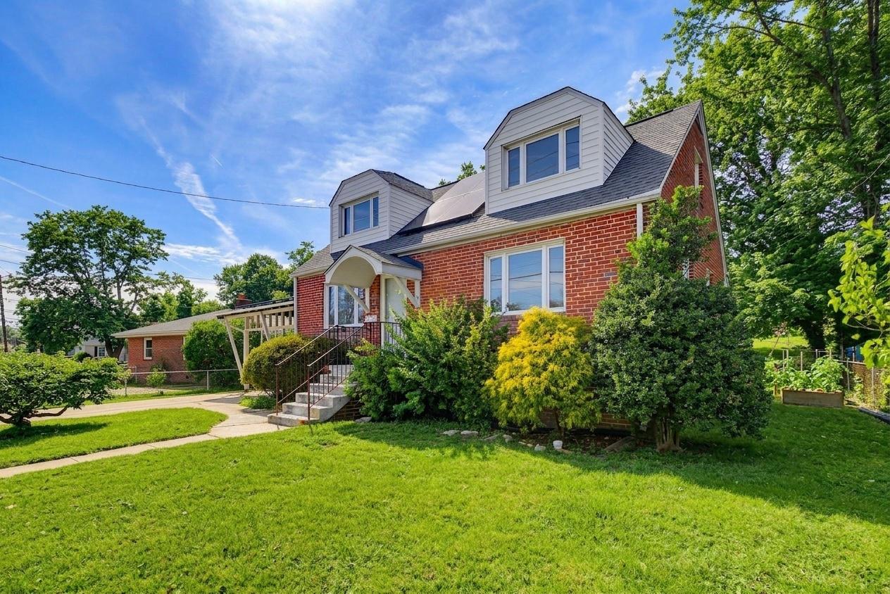 CARROLL KNOLLS - Residential