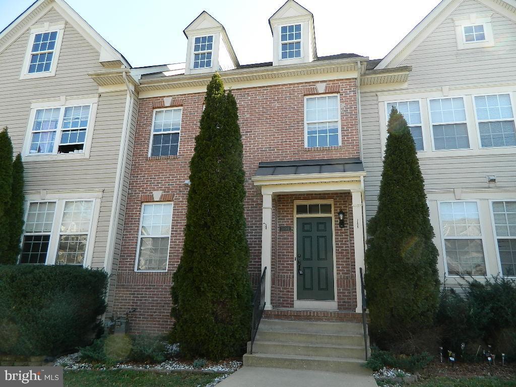 Very short commute to Pax River NAS, Roomy townhouse with  3 Bedrooms and a bonus room in the basement. 3 and a half baths.  The main floor features Living Room, Dining, Kitchen Combination . Family room in basement and deck. Top 2 floors freshly carpeted and painted, Ready for immediate occupancy. Good credit  and no pets