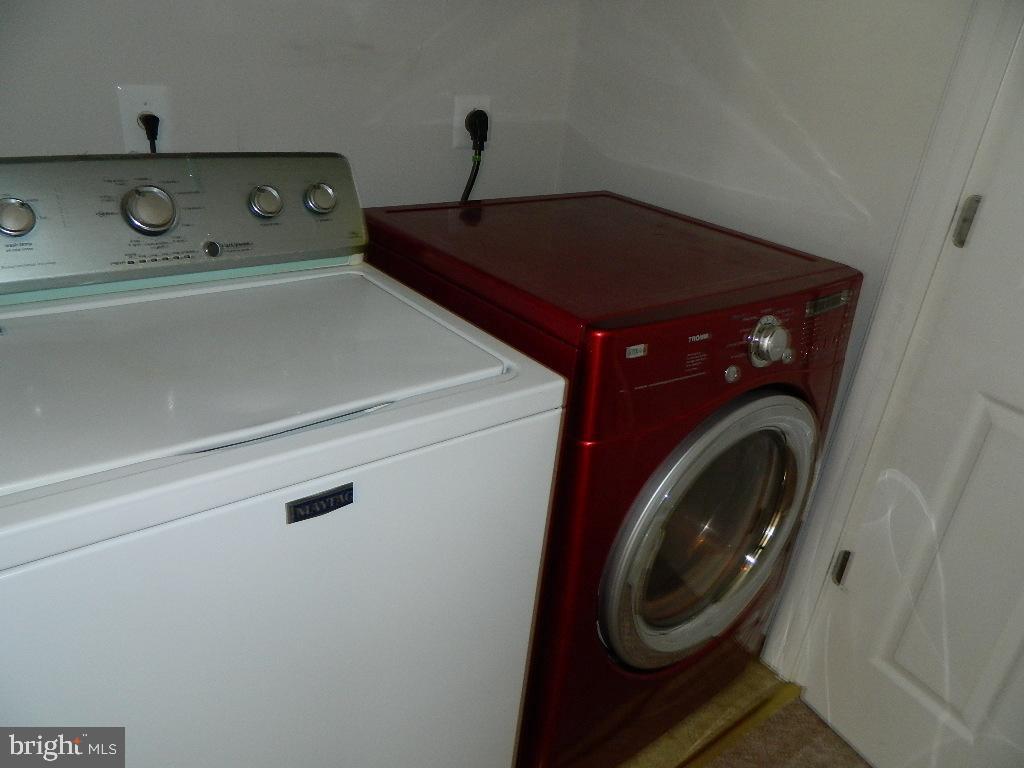 WILLOWGATE - Residential Lease