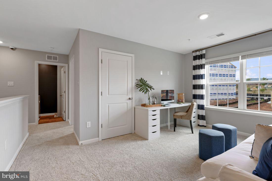 RED HILL - Residential