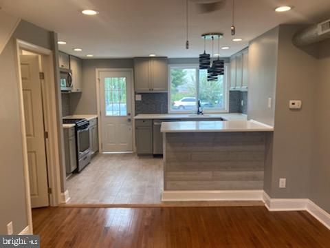 PORT RICHMOND - Residential