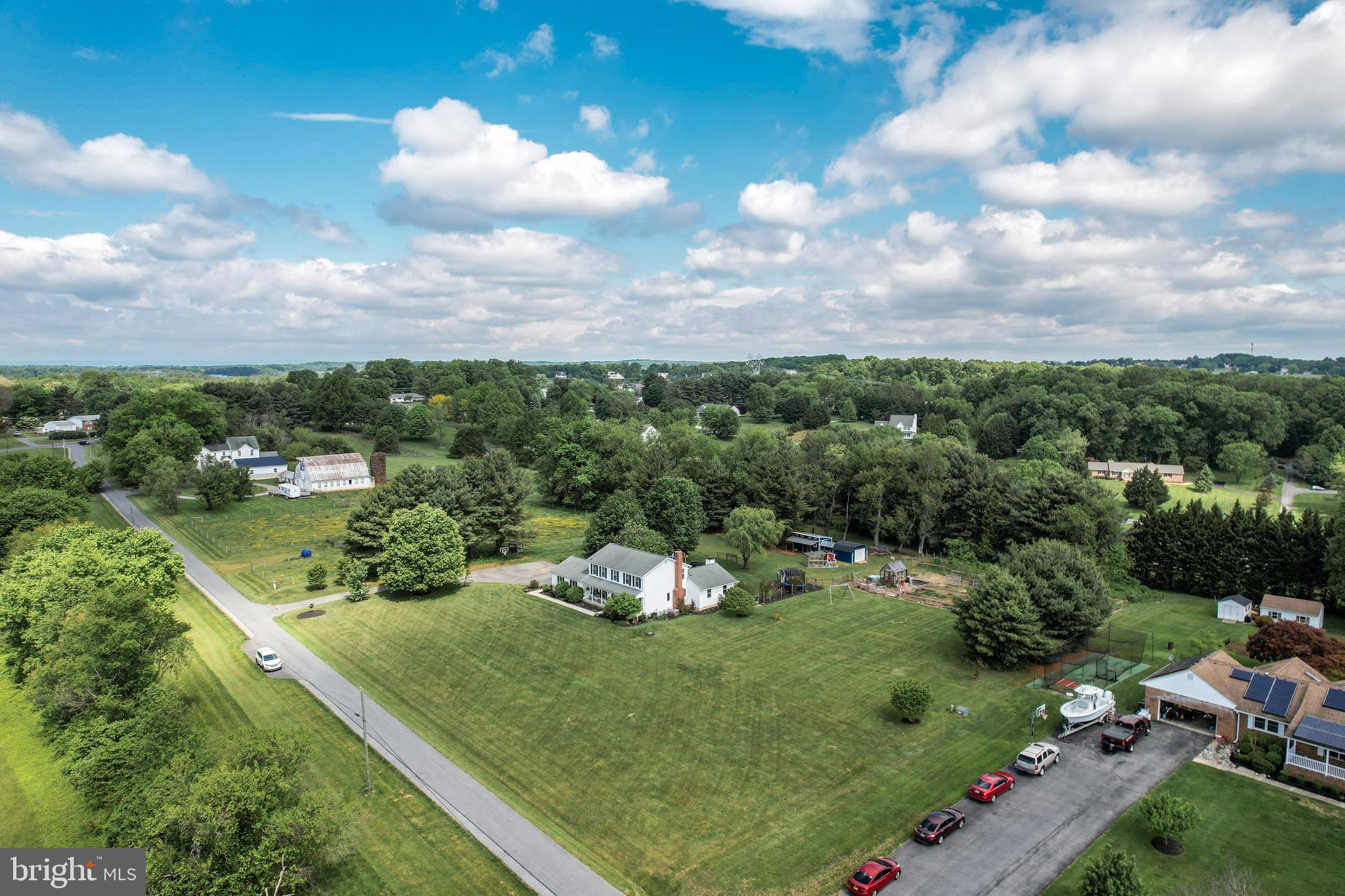 VILLAGE GREEN ESTATES - Residential