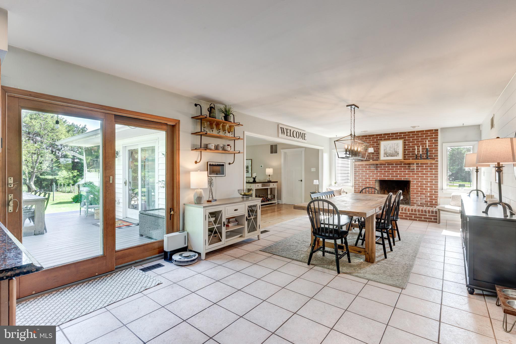 VILLAGE GREEN ESTATES - Residential