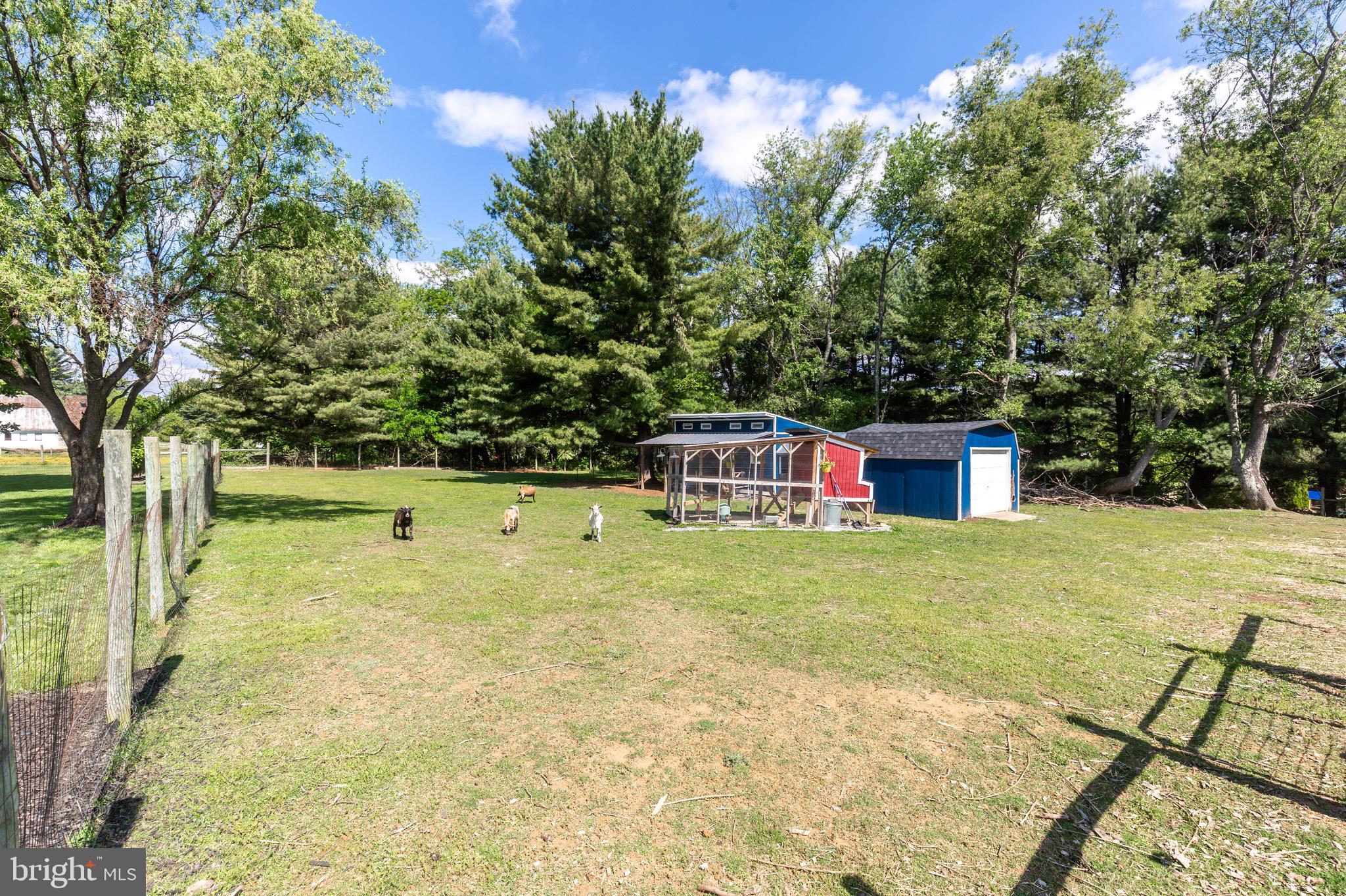 VILLAGE GREEN ESTATES - Residential