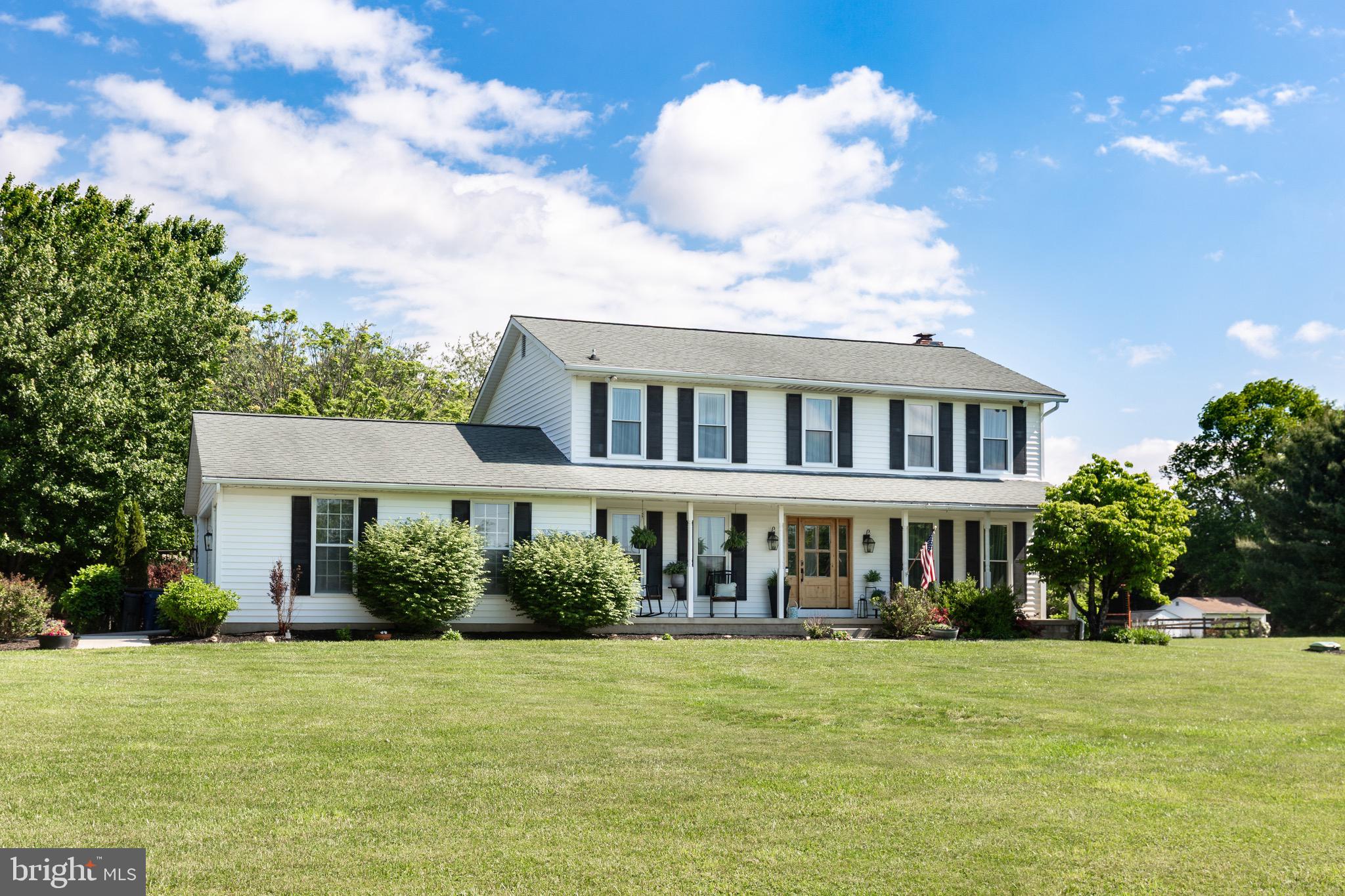 VILLAGE GREEN ESTATES - Residential
