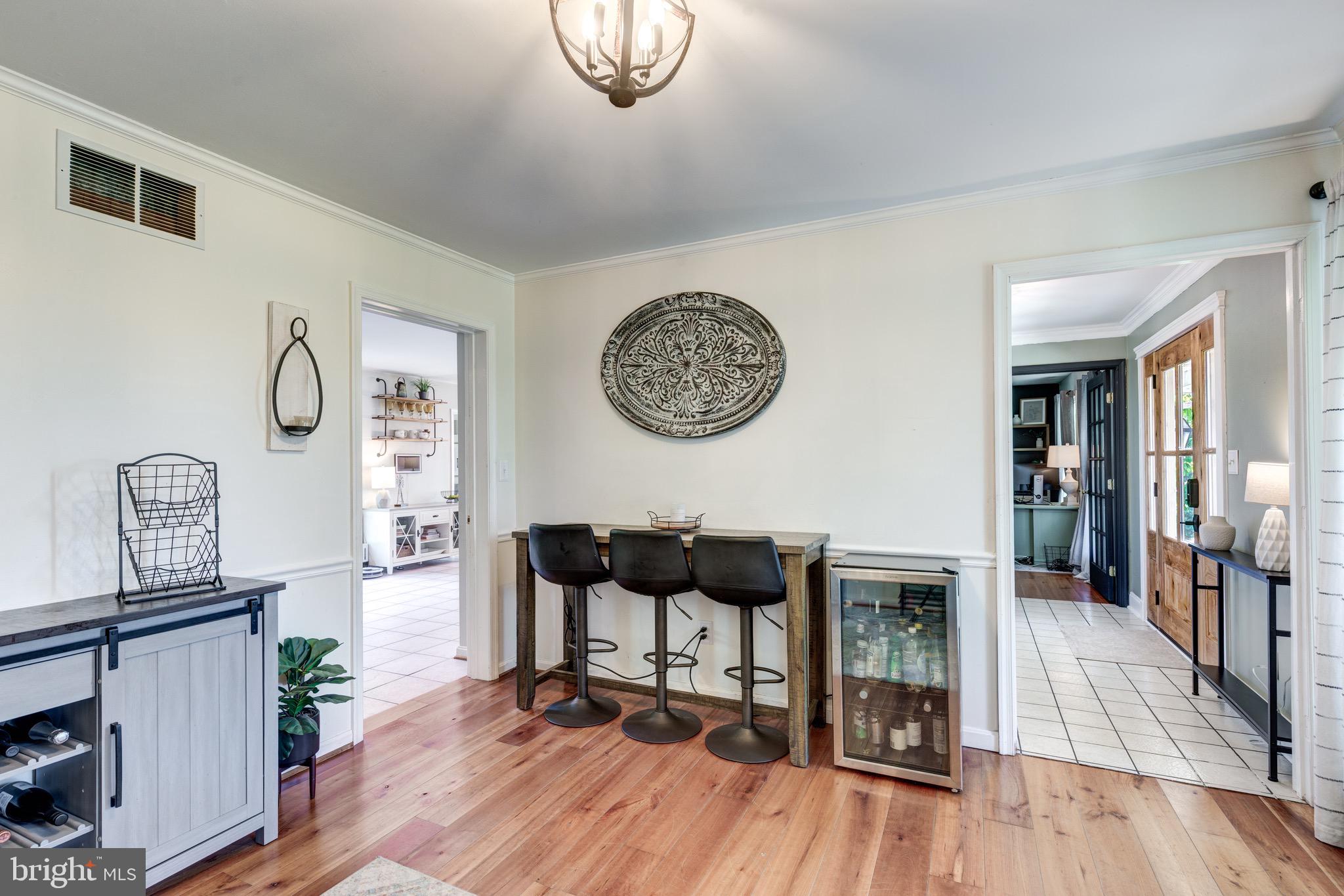 VILLAGE GREEN ESTATES - Residential