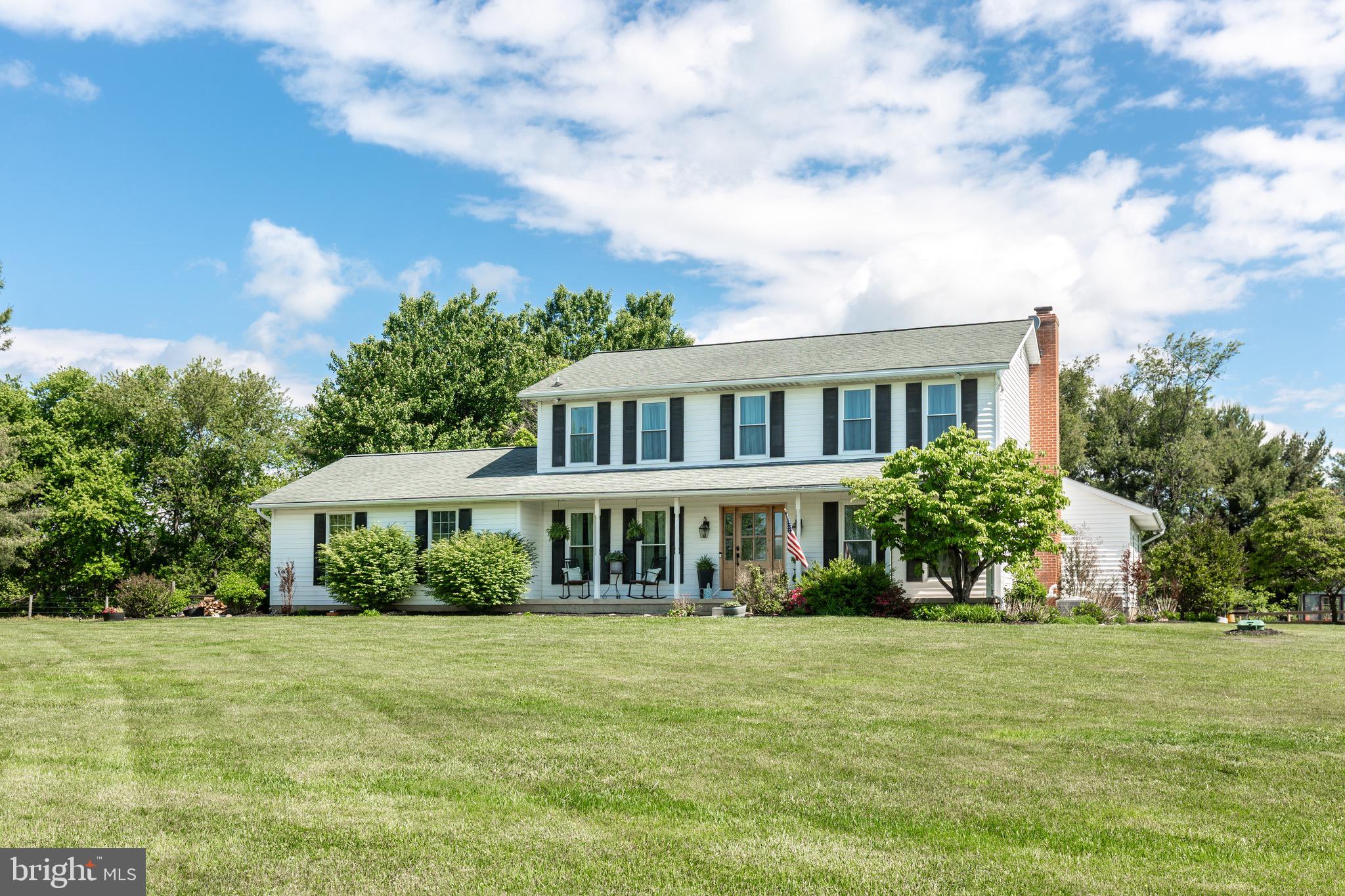 VILLAGE GREEN ESTATES - Residential