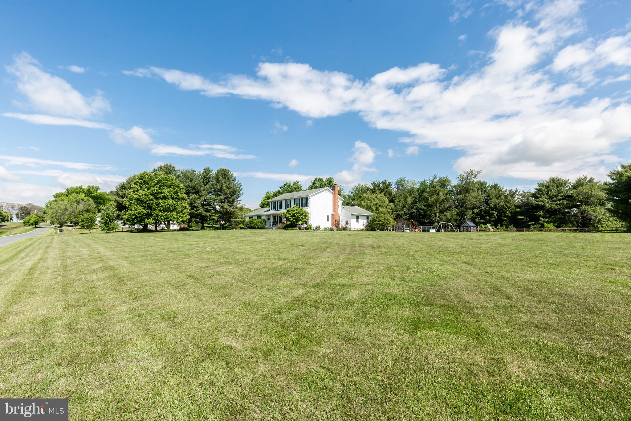 VILLAGE GREEN ESTATES - Residential