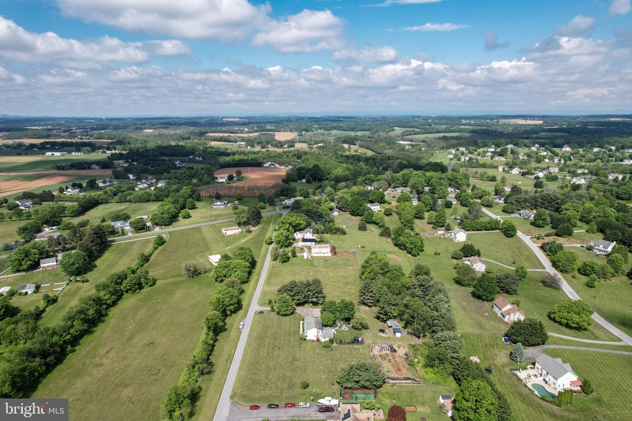 VILLAGE GREEN ESTATES - Residential