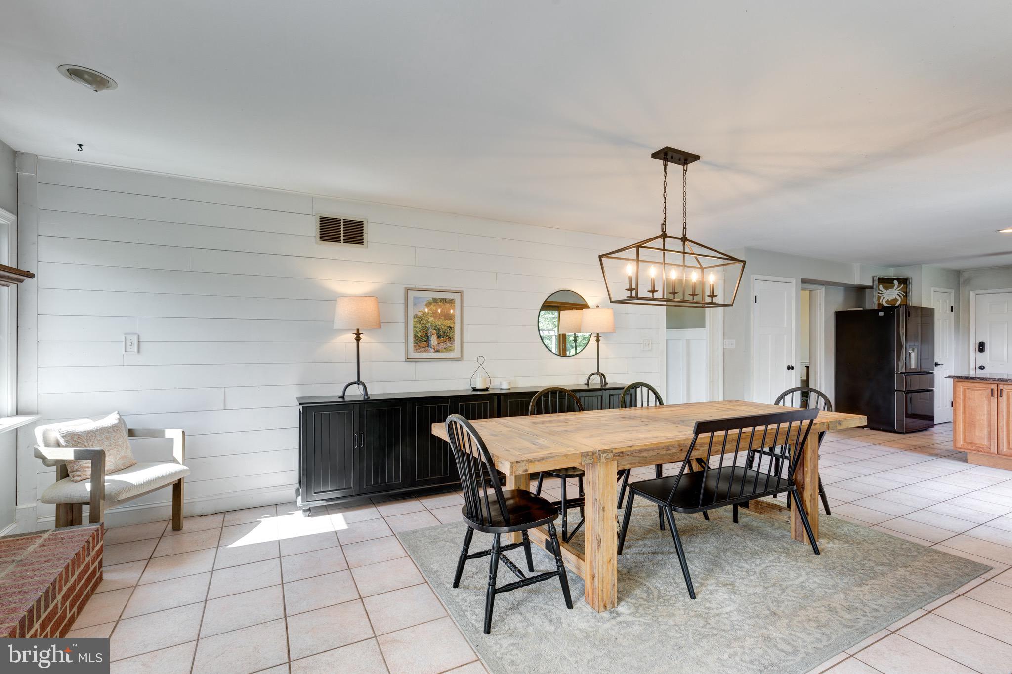 VILLAGE GREEN ESTATES - Residential