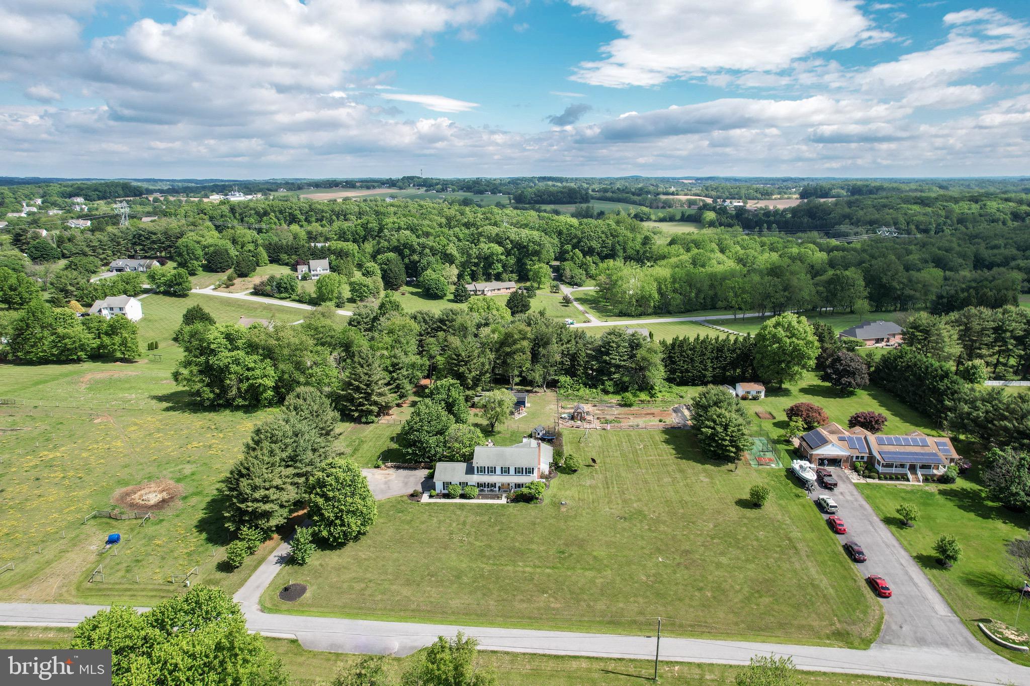 VILLAGE GREEN ESTATES - Residential