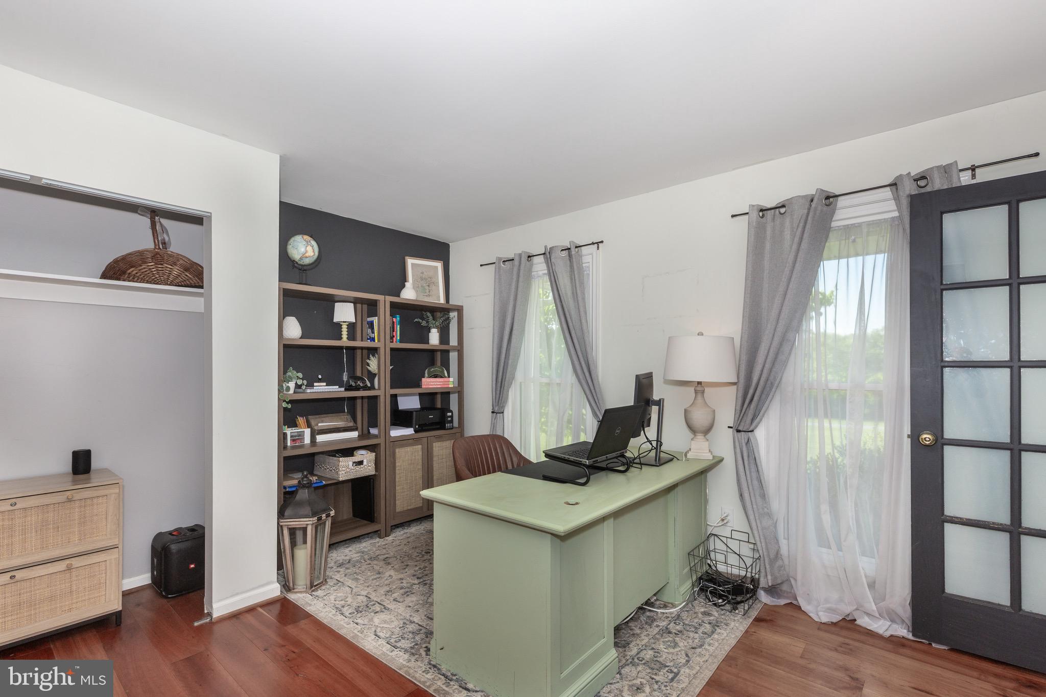 VILLAGE GREEN ESTATES - Residential