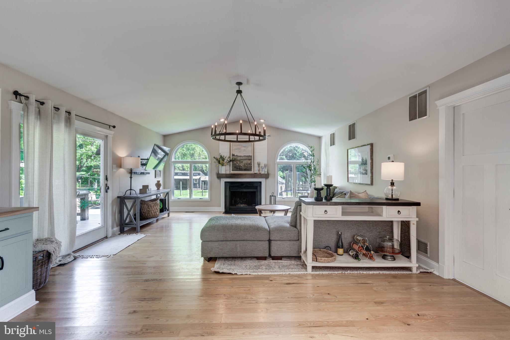 VILLAGE GREEN ESTATES - Residential